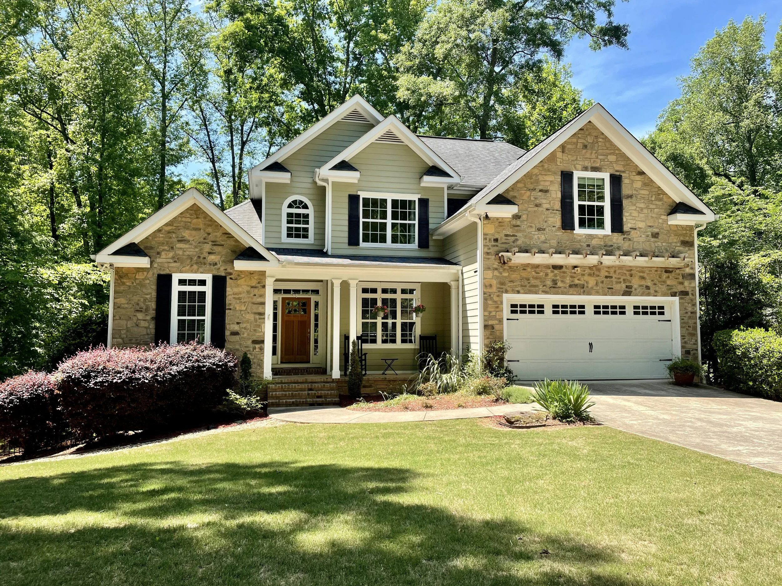 SOLD! JUST LISTED IN RIVERBOTTOM!