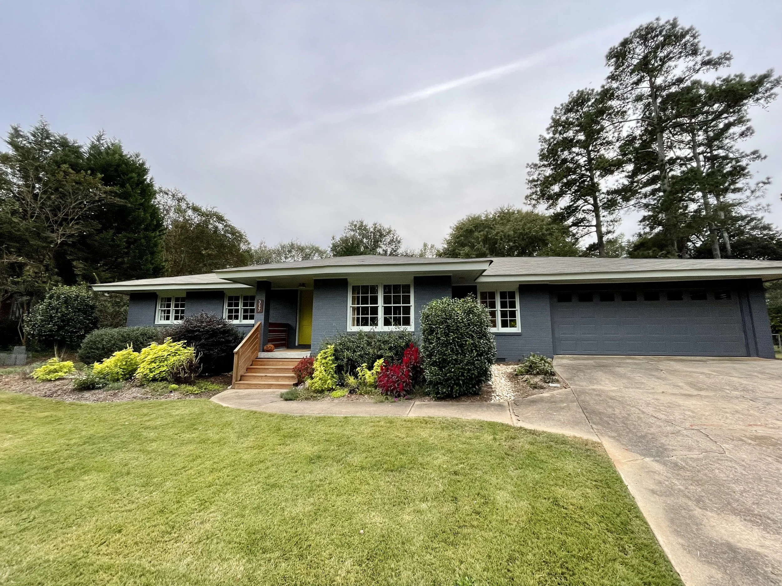 SOLD! JUST LISTED IN GREEN ACRES!