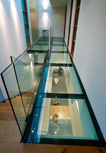 Glass Floor or Ceiling