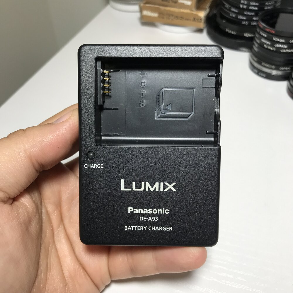 Verouderd Kalmerend cursief Panasonic Lumix DE-A93 Battery Wall Charger — Camera Center