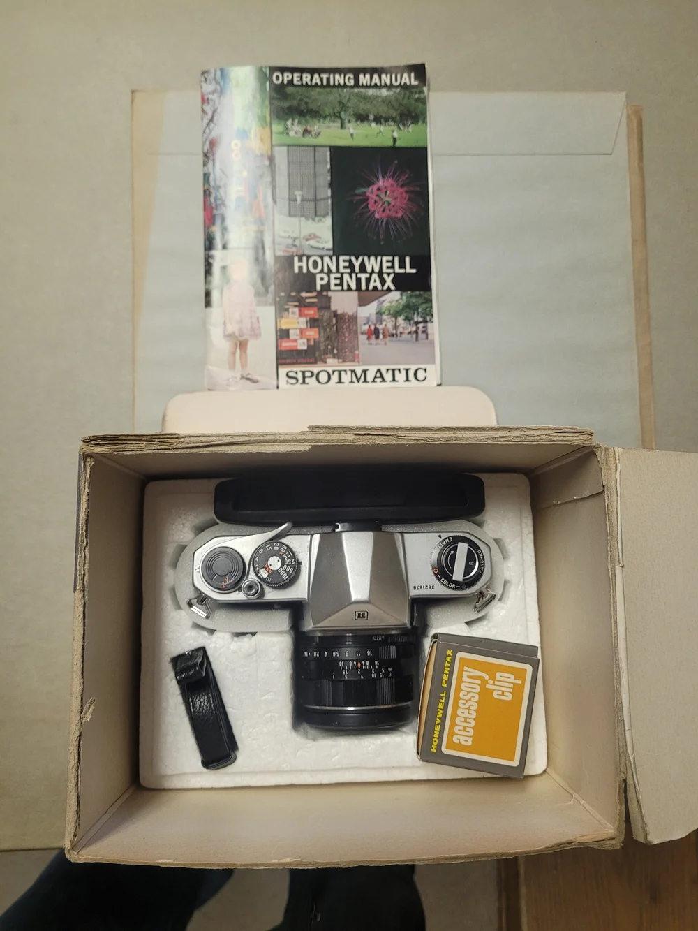 Pentax Spotmatic w/ 50mm 1.4 (*) — Camera Center