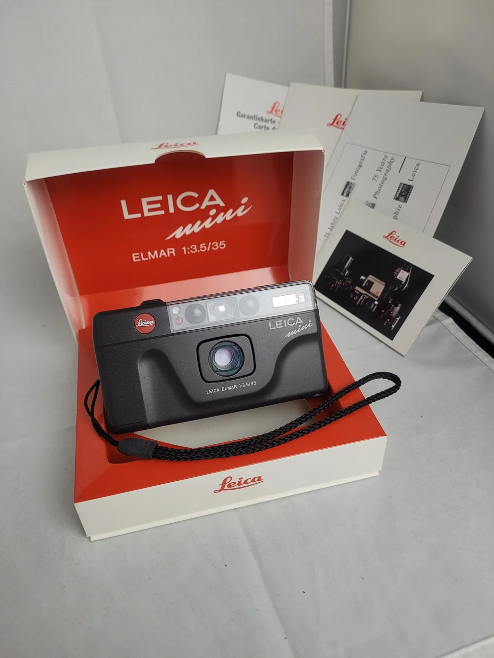 Leica D-Lux 2 (**) — Camera Center