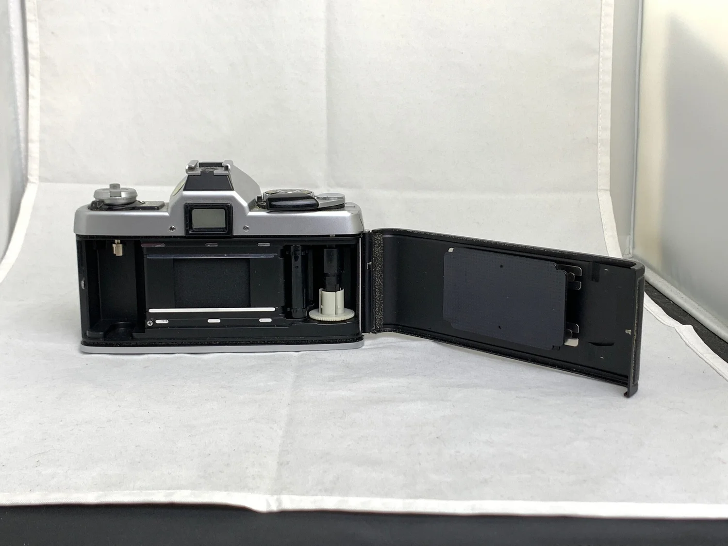 Minolta XG7 w/50mm lens (*) — Camera Center