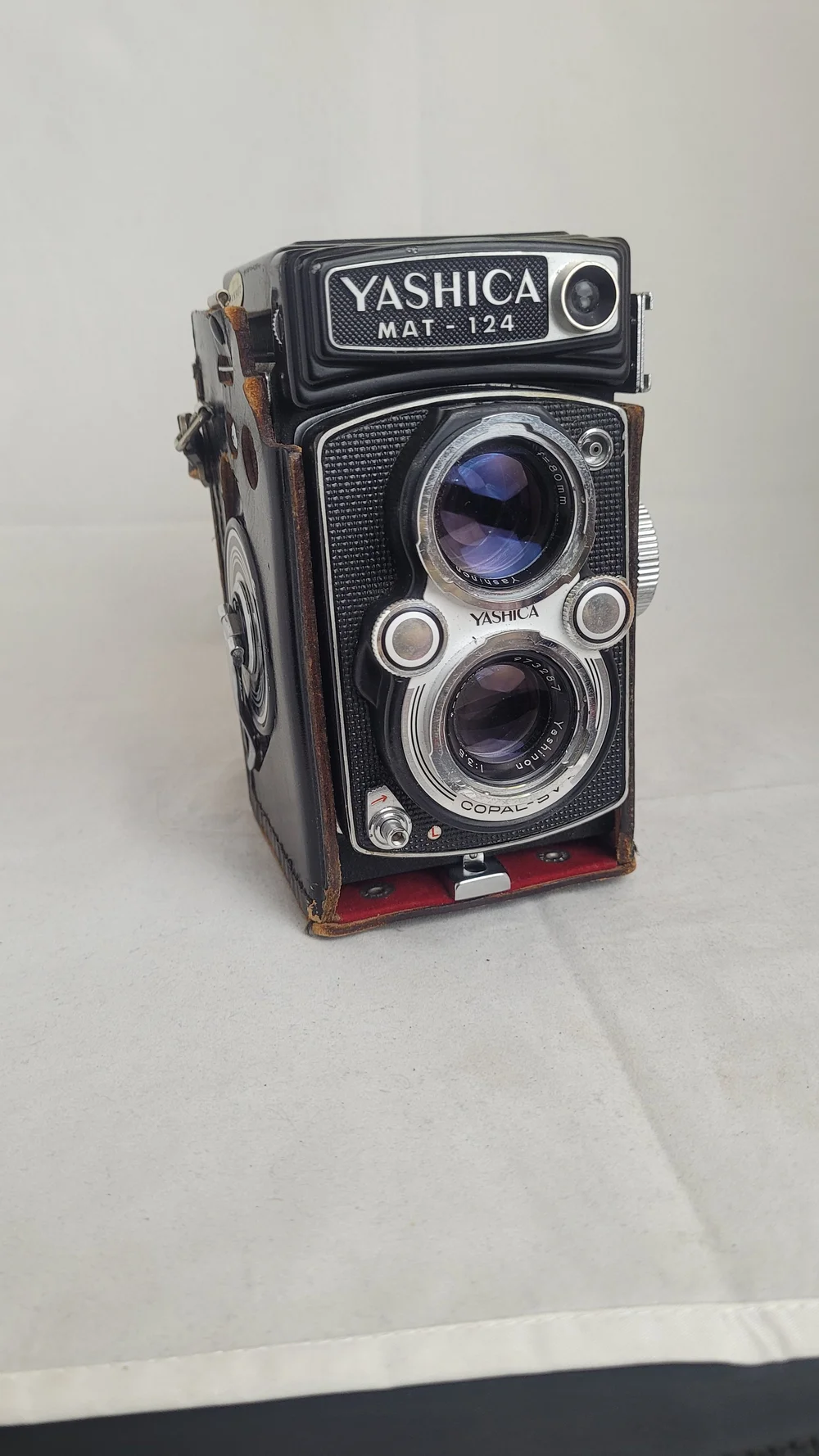 【整備済完動品】YashicaMat Yashica Mat-124 (*) — Camera Center