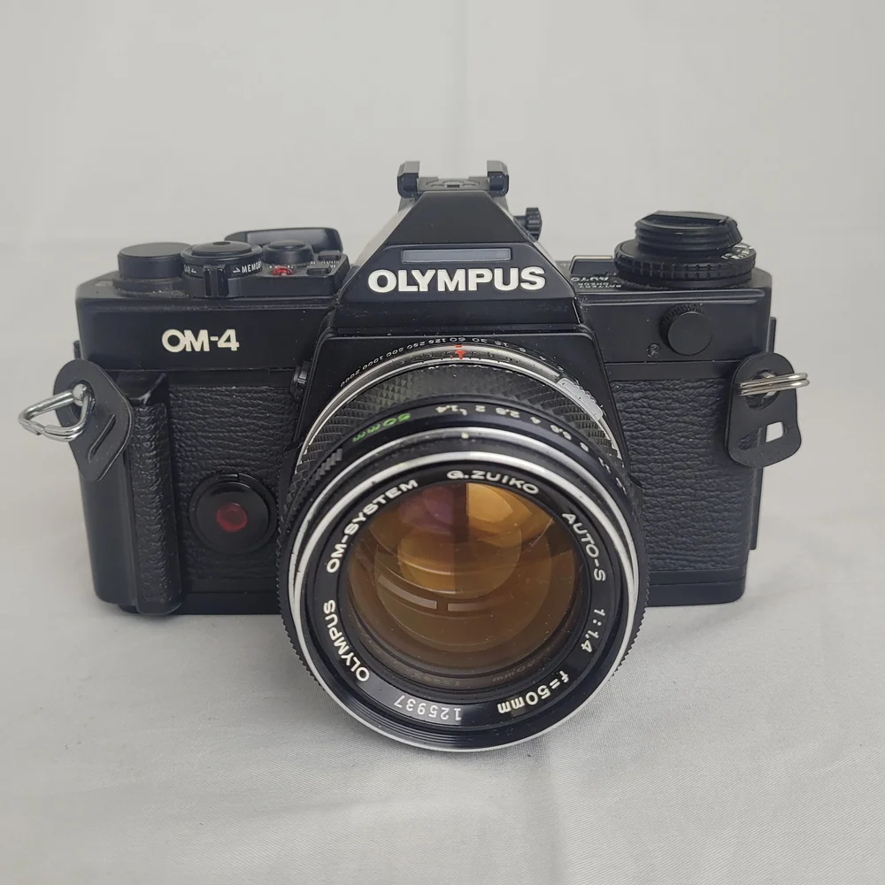 OLYMPUS オリンパス　OM−4 フィルムカメラ　1.4 f＝50mmレンズ Olympus OM-4 50mm 1.4 (*) — Camera Center