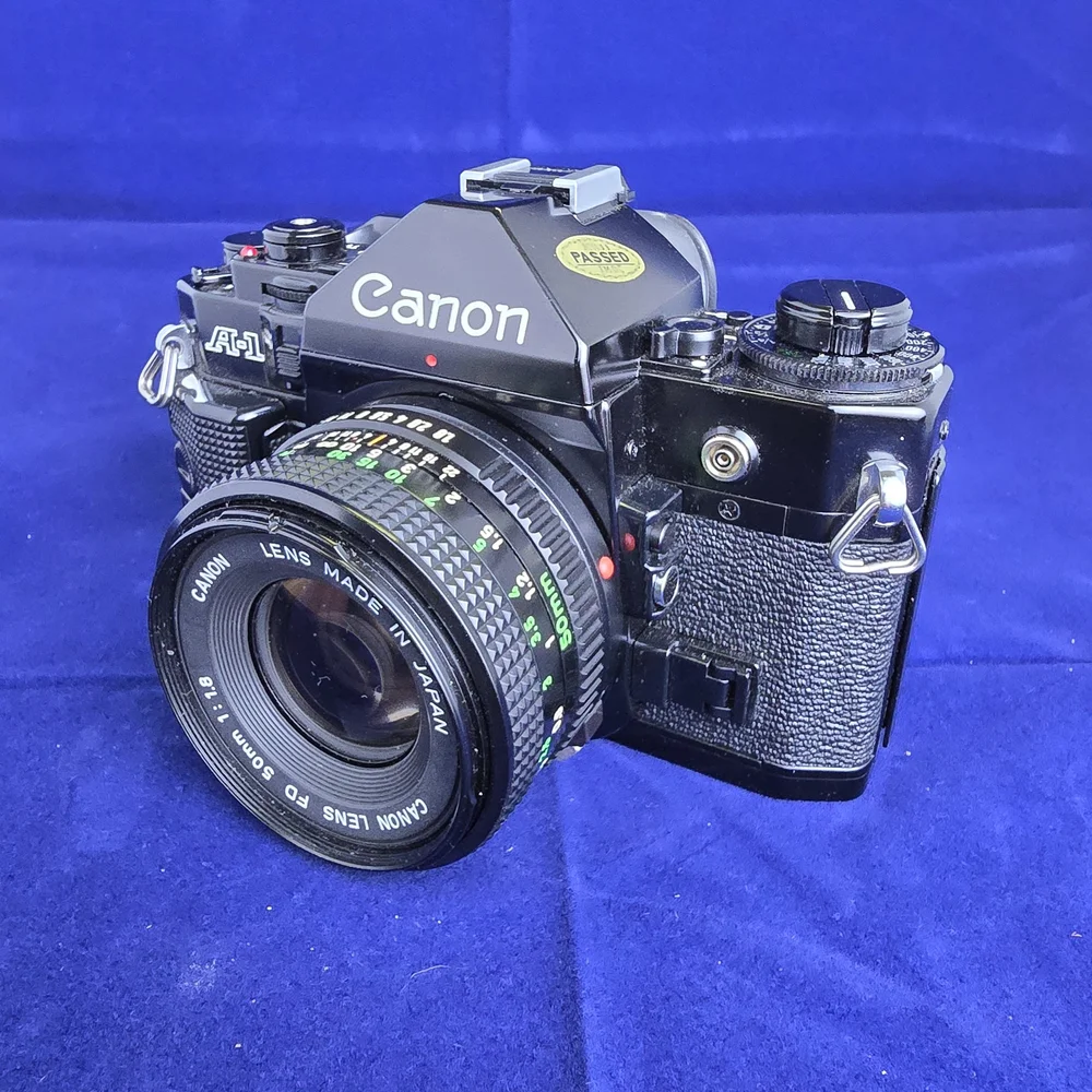 Canon EOS-1n body (*) — Camera Center