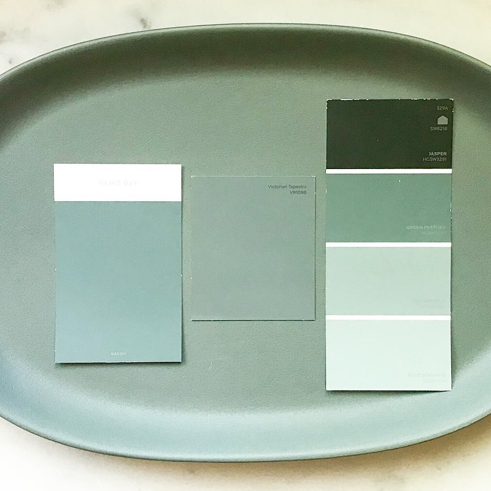 I can not properly express how happy it made me to find the perfect paint swatch to match this dish. (Yes, you read that right.) Oh, and by the way it isn&rsquo;t the swatch on the left or the right. It&rsquo;s the one IN THE MIDDLE! I&rsquo;ve proba