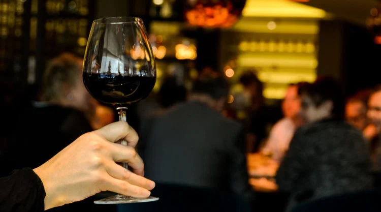 4-corks-wine-bar.jpg