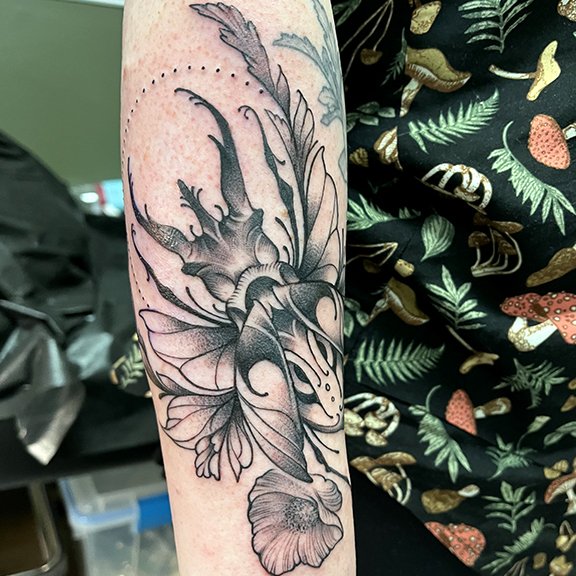 Tropical leaves by tattooist Saegeem  Tattoogridnet