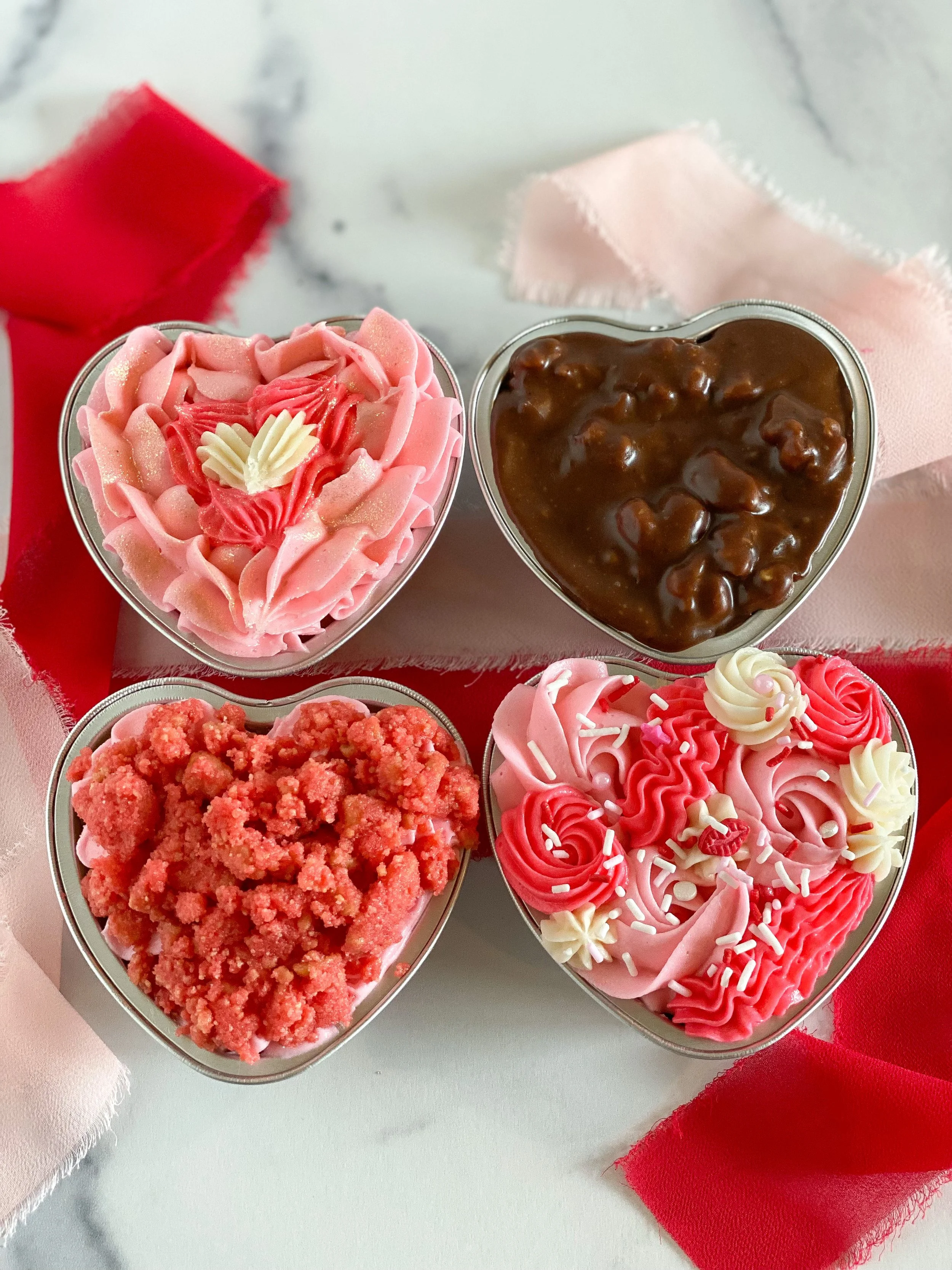 Valentines Mini Cakes Box