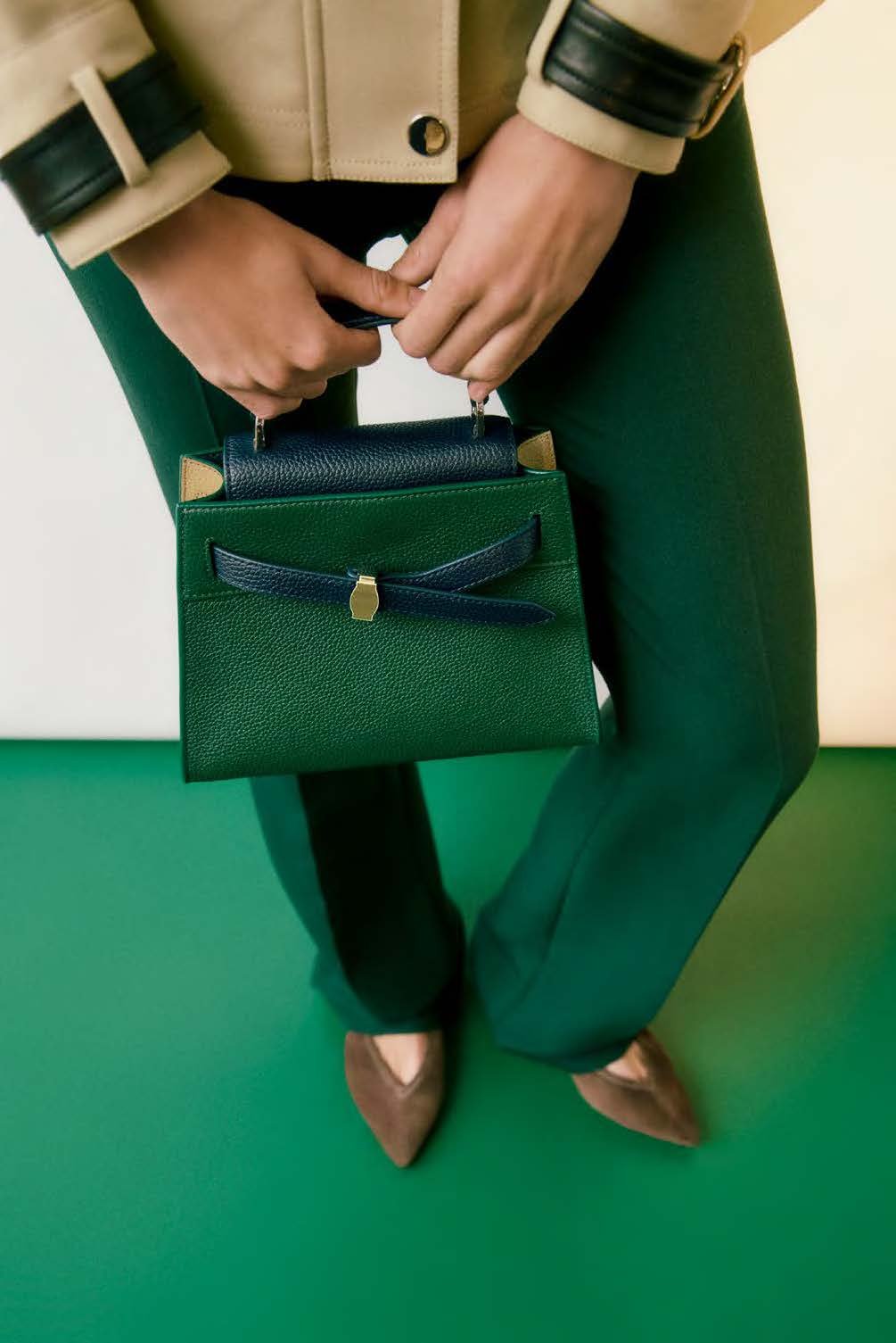 VB_RE26_LOOKBOOK_W_ACCESSORIES_Page_19_Image_0001.jpg