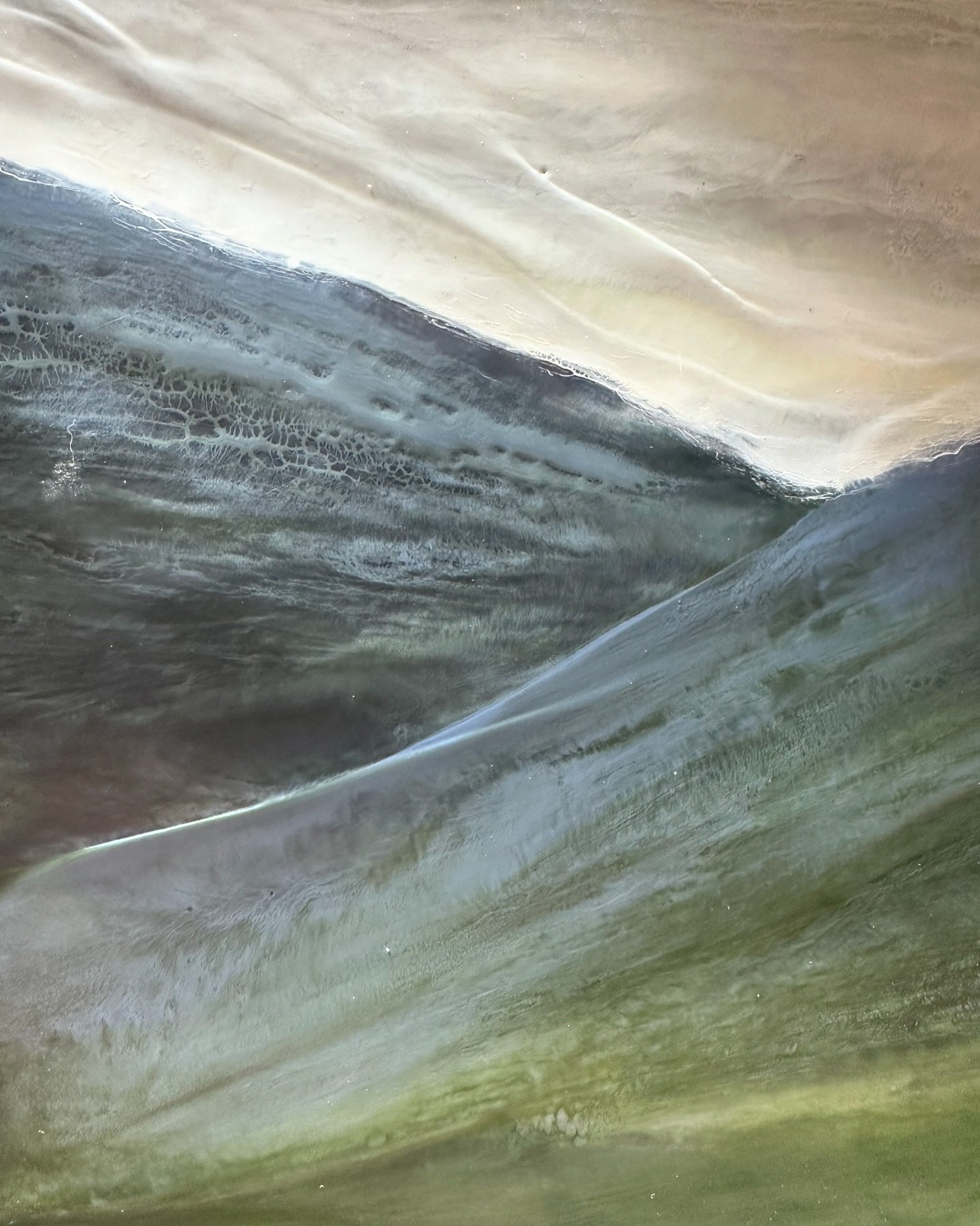 Details - encaustic work in progress 
#encausticart #mountainlandscape #encausticpainting #art #artcollector