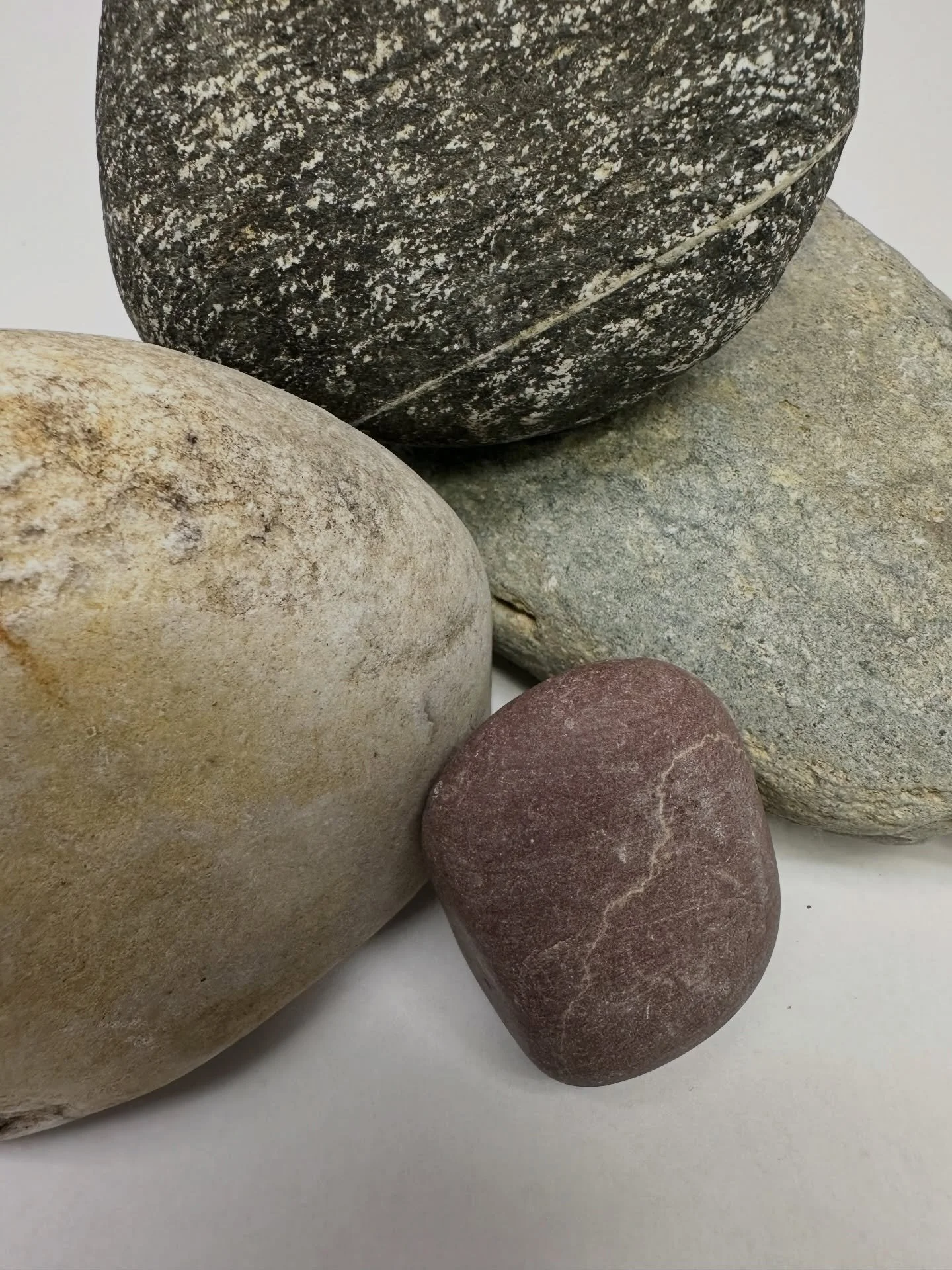 Muted earth tones.
Worn surfaces.
Endless inspiration found underfoot.
2026 art inspiration #illuminationcollection