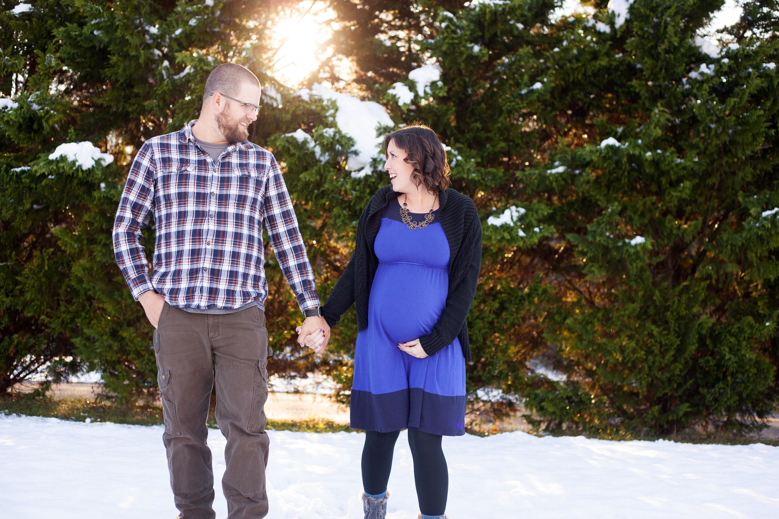 bailey-snowy-maternity-session-8009.JPG
