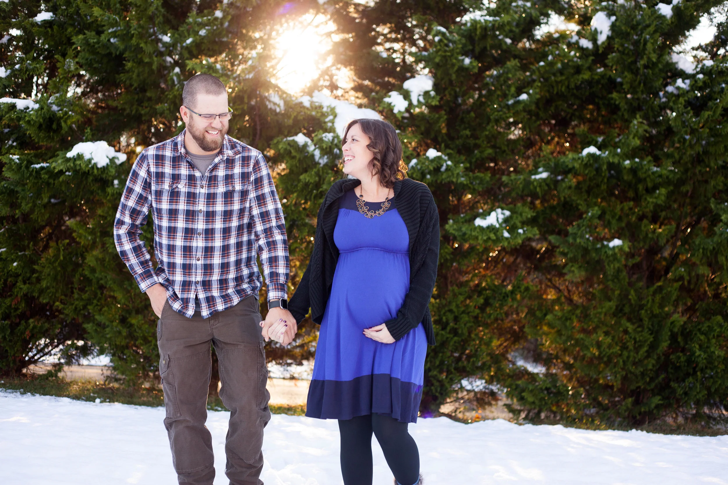 bailey-snowy-maternity-session-8015.JPG