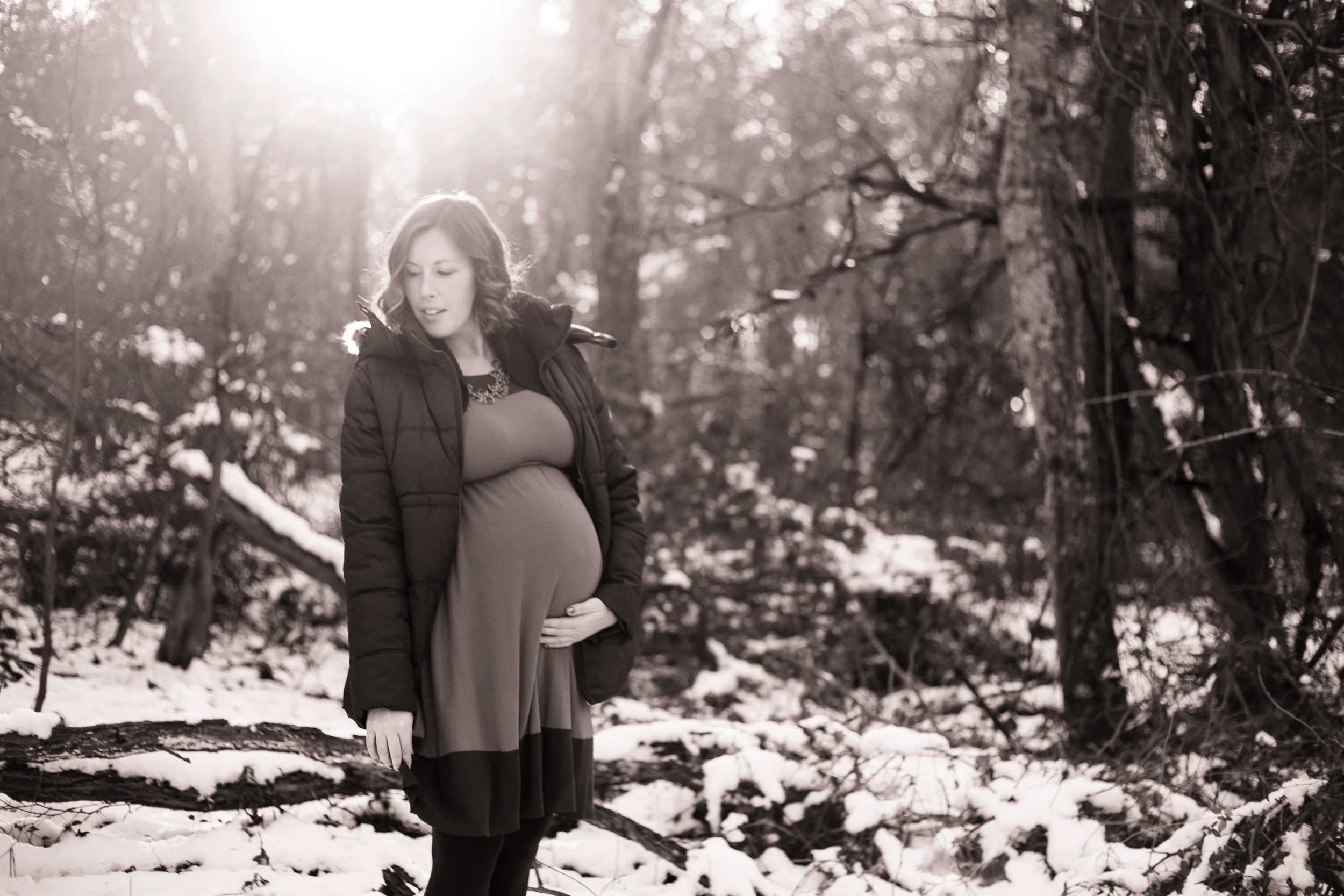 bailey-snowy-maternity-session-8069.JPG