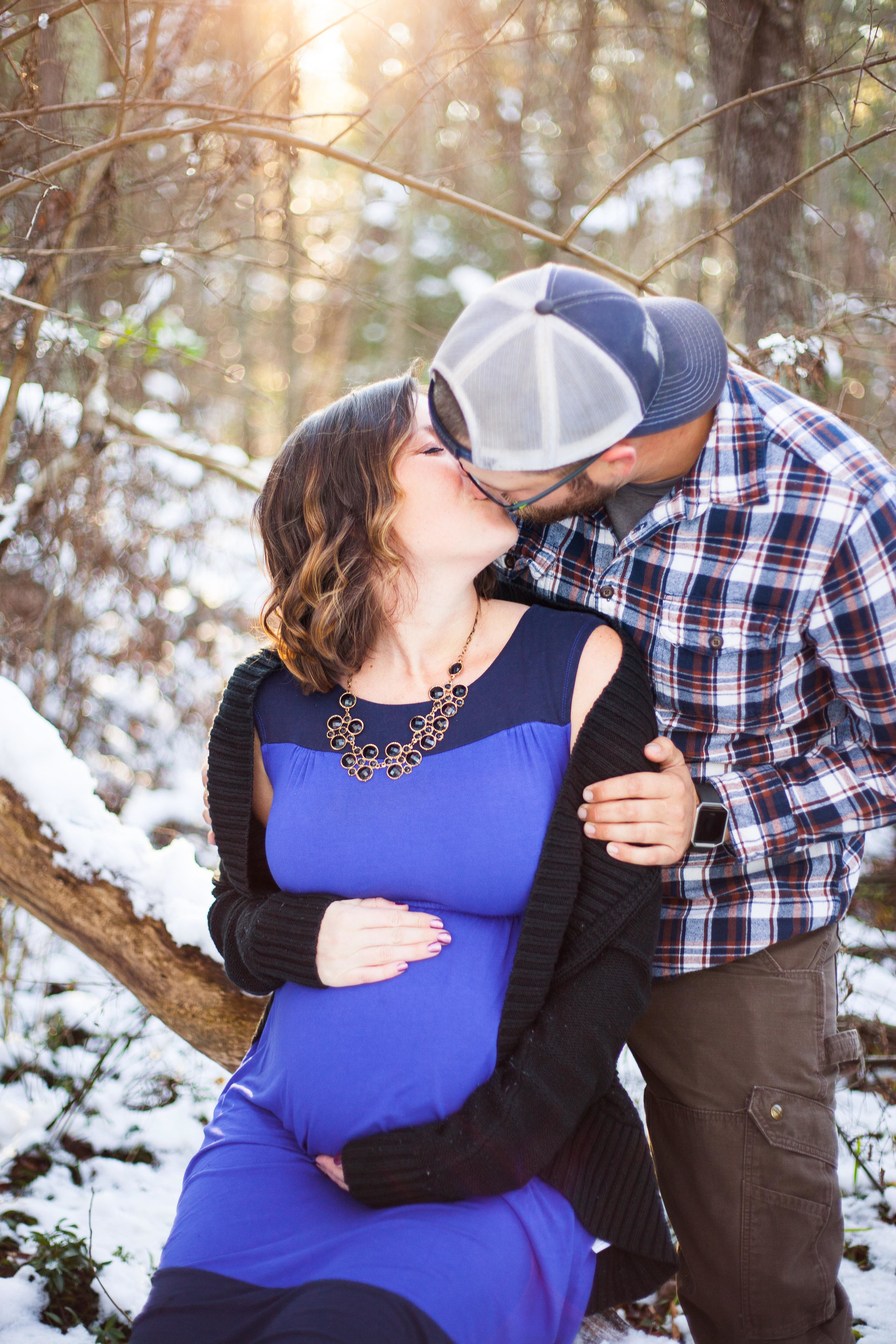 bailey-snowy-maternity-session-8154.JPG