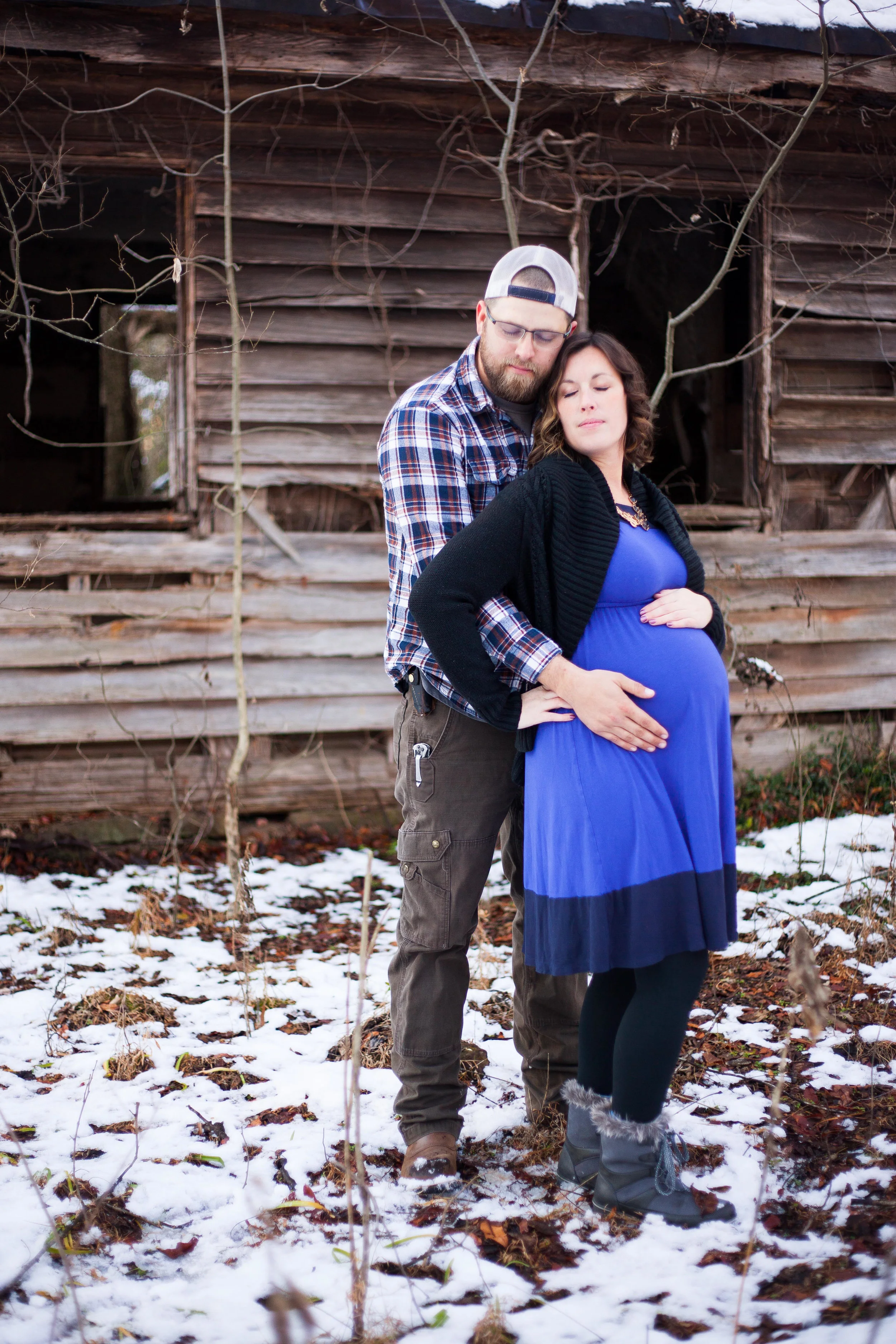 bailey-snowy-maternity-session-8197.JPG