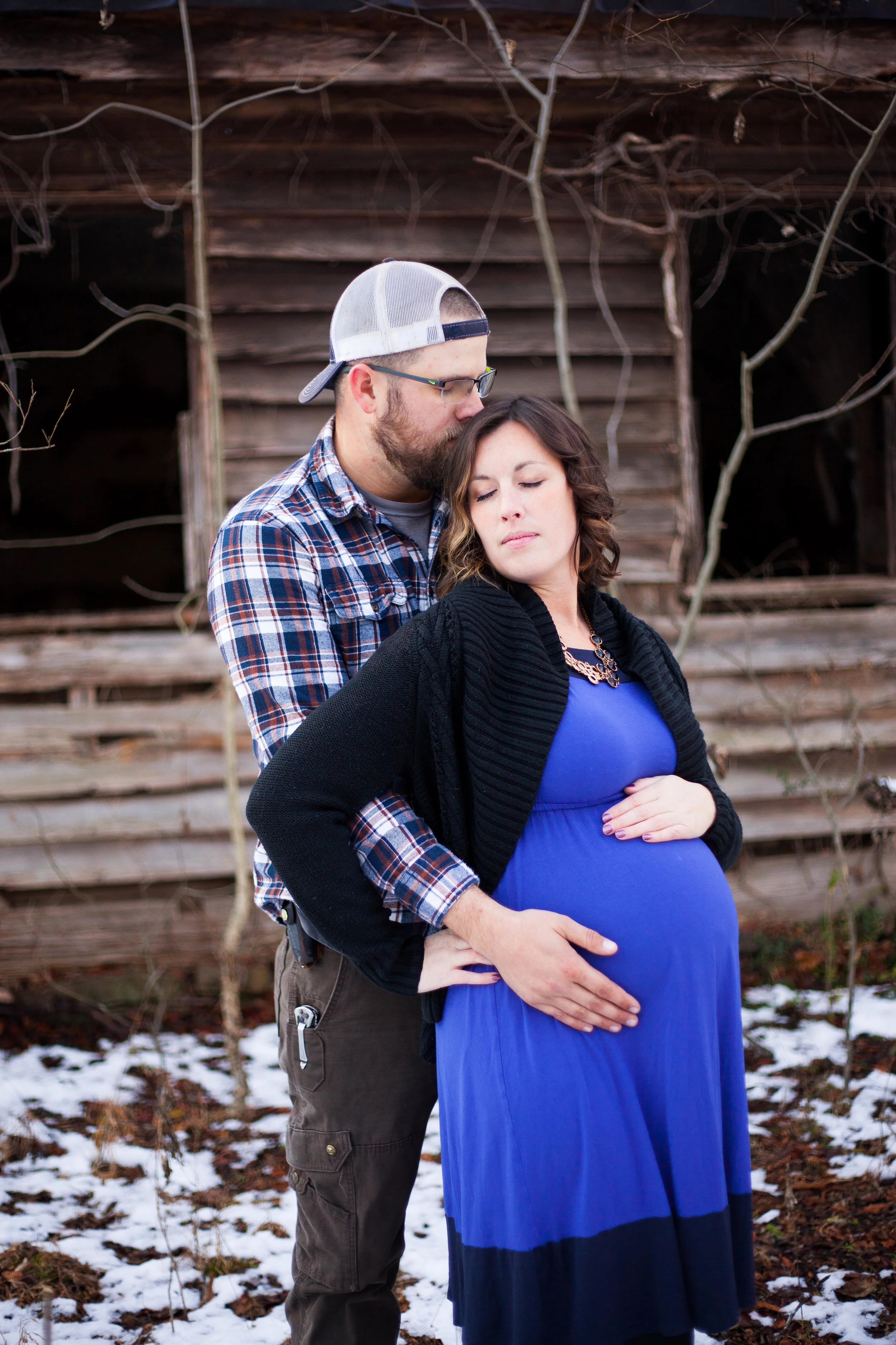 bailey-snowy-maternity-session-8203.JPG