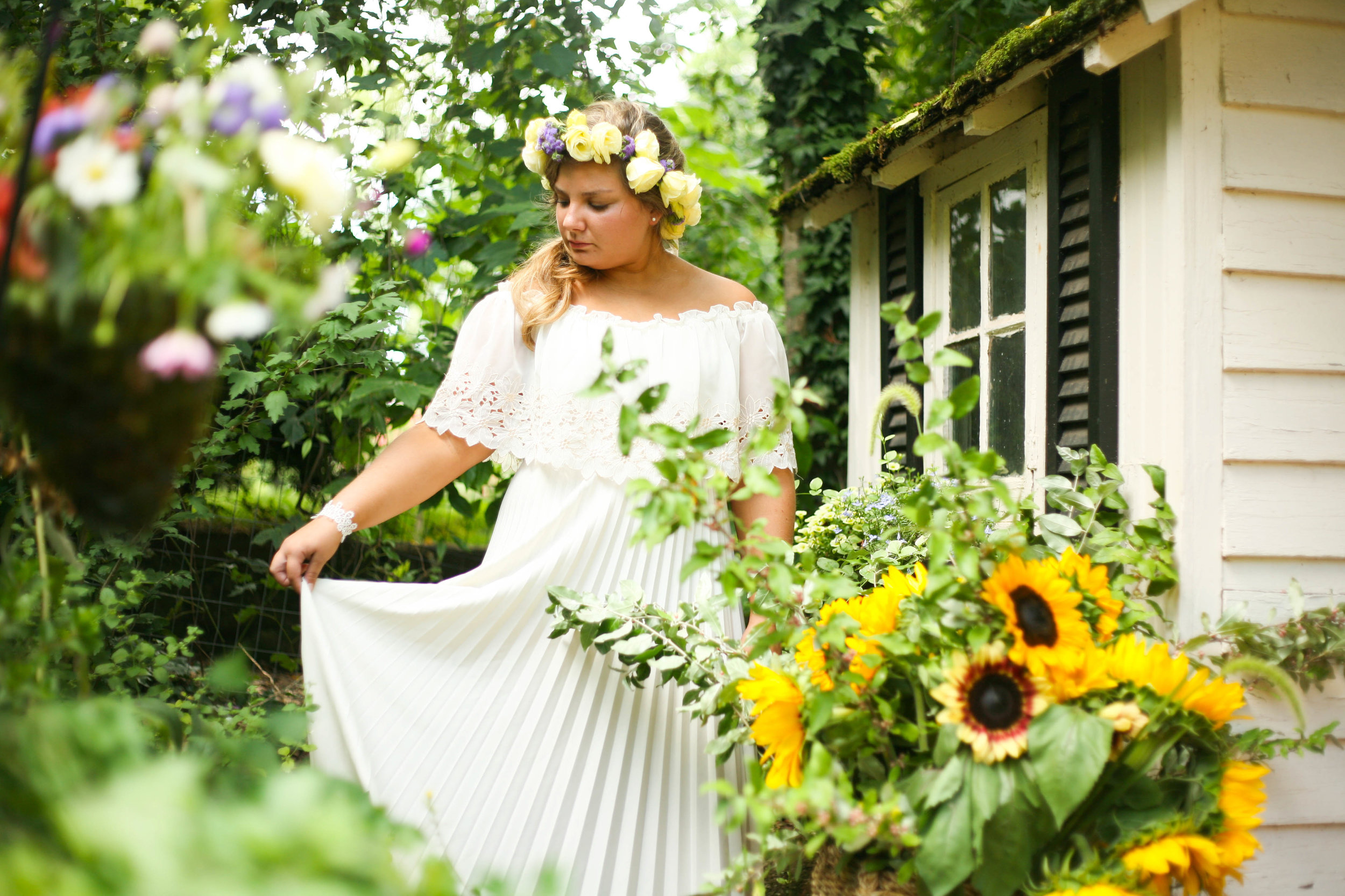 chris-carly-backyard-boonsboro-wedding-0503.JPG