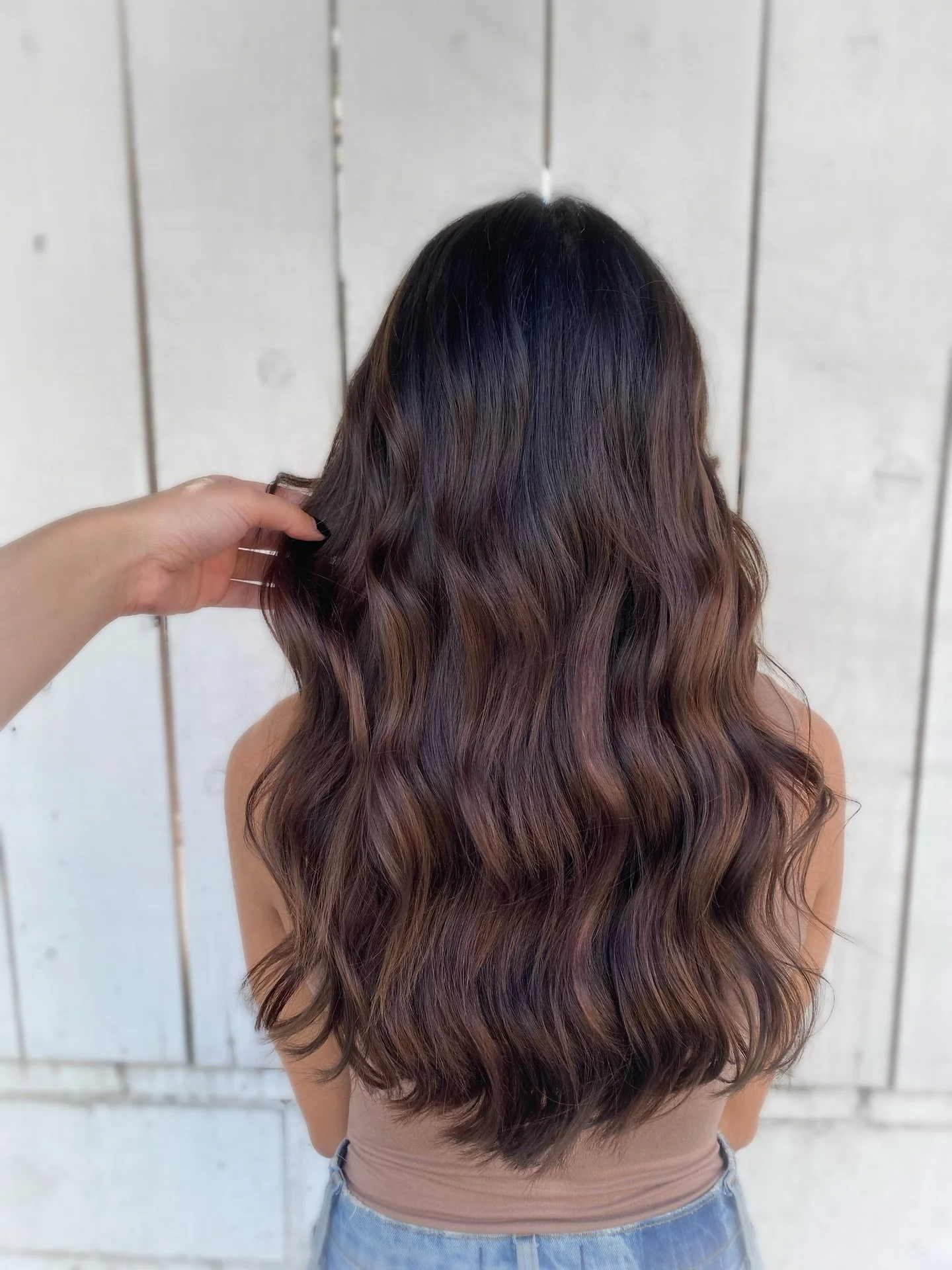 3 reasons why warm tones are lower maintenance:

✨Warm tones tend to blend better in to natural hair colors.  So if you&rsquo;re looking for something dimensional and seamless, a warm tone will complement and enhance your natural color more effortles