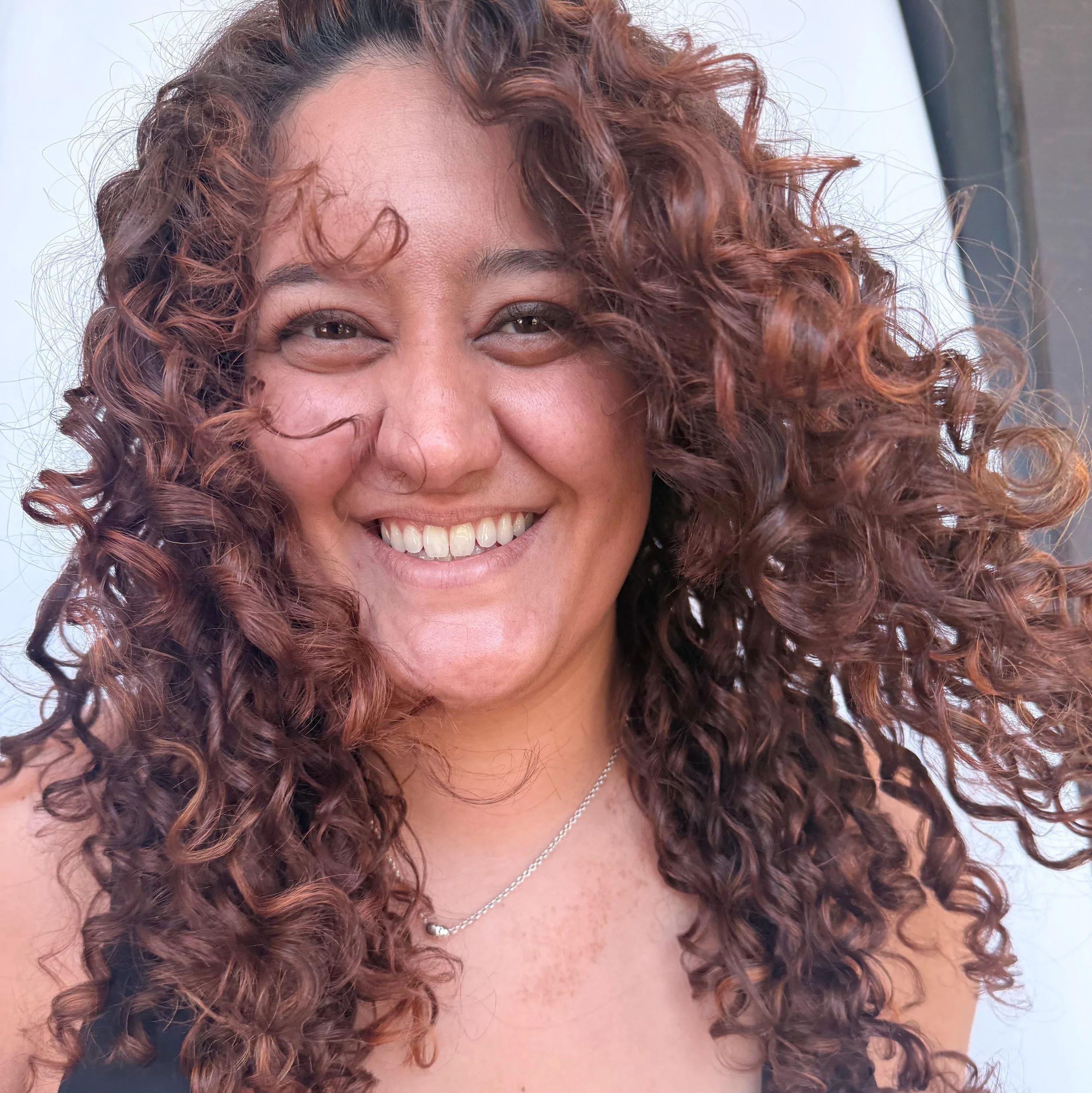 Stop blaming your curls for what your haircut is doing.

Your curls aren&rsquo;t frizzy, dull, and shapeless because you&rsquo;re using the wrong products.

They&rsquo;re begging for the right shape&hellip; and maybe a little dimension. 

This transf