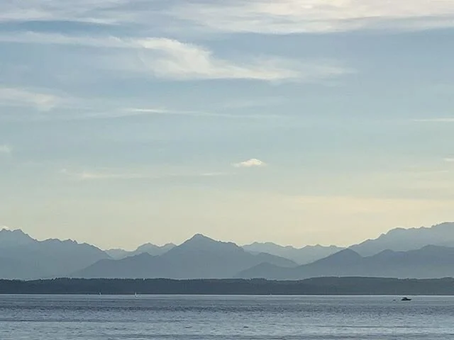 A moment in blue.