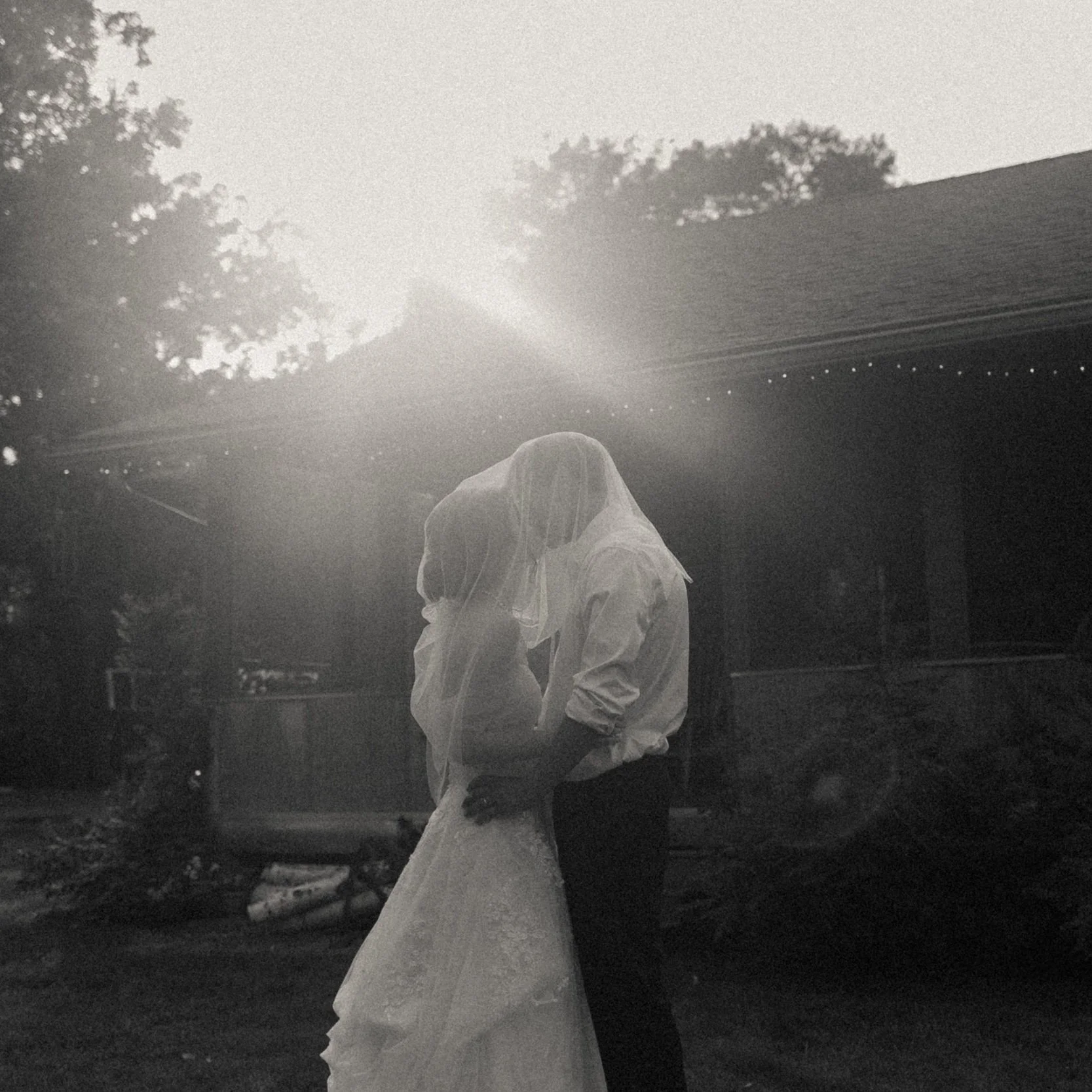 A Beautiful Summer Wedding - Molly &amp; Atlie