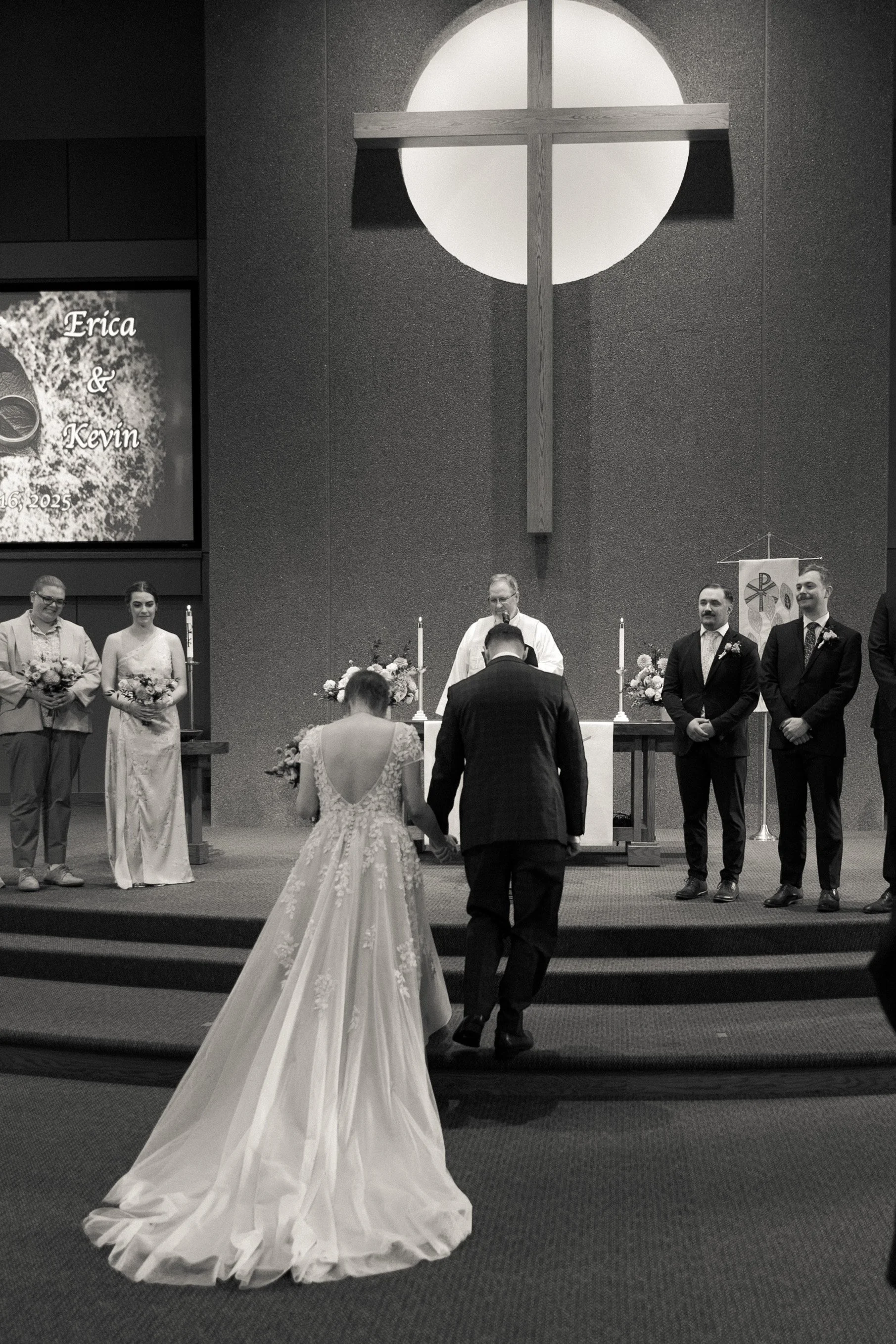 Erica_Kevin_Wedding-318 B&W.jpg
