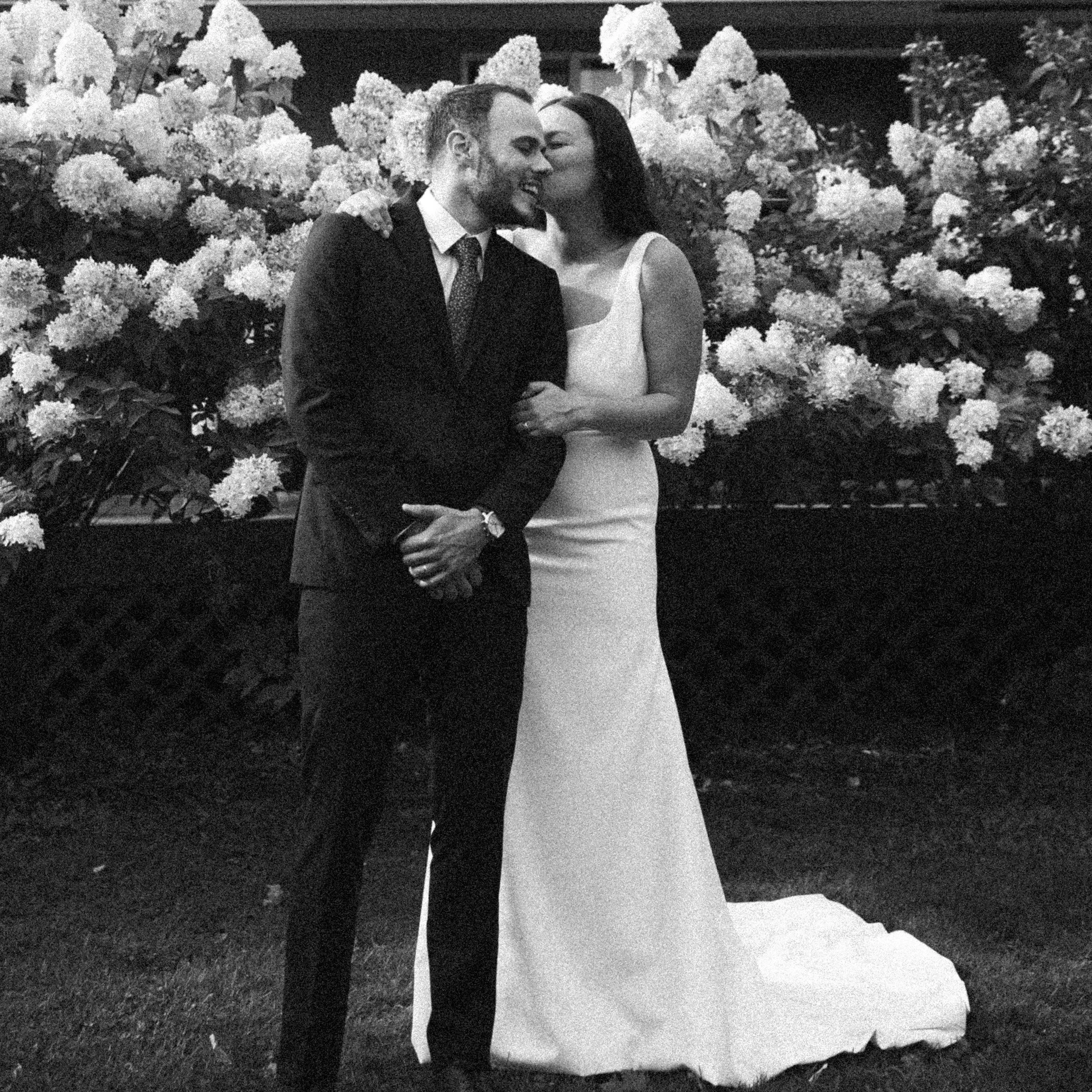 An Intimate North Shore Wedding in Two Harbors - Anna &amp; Mike