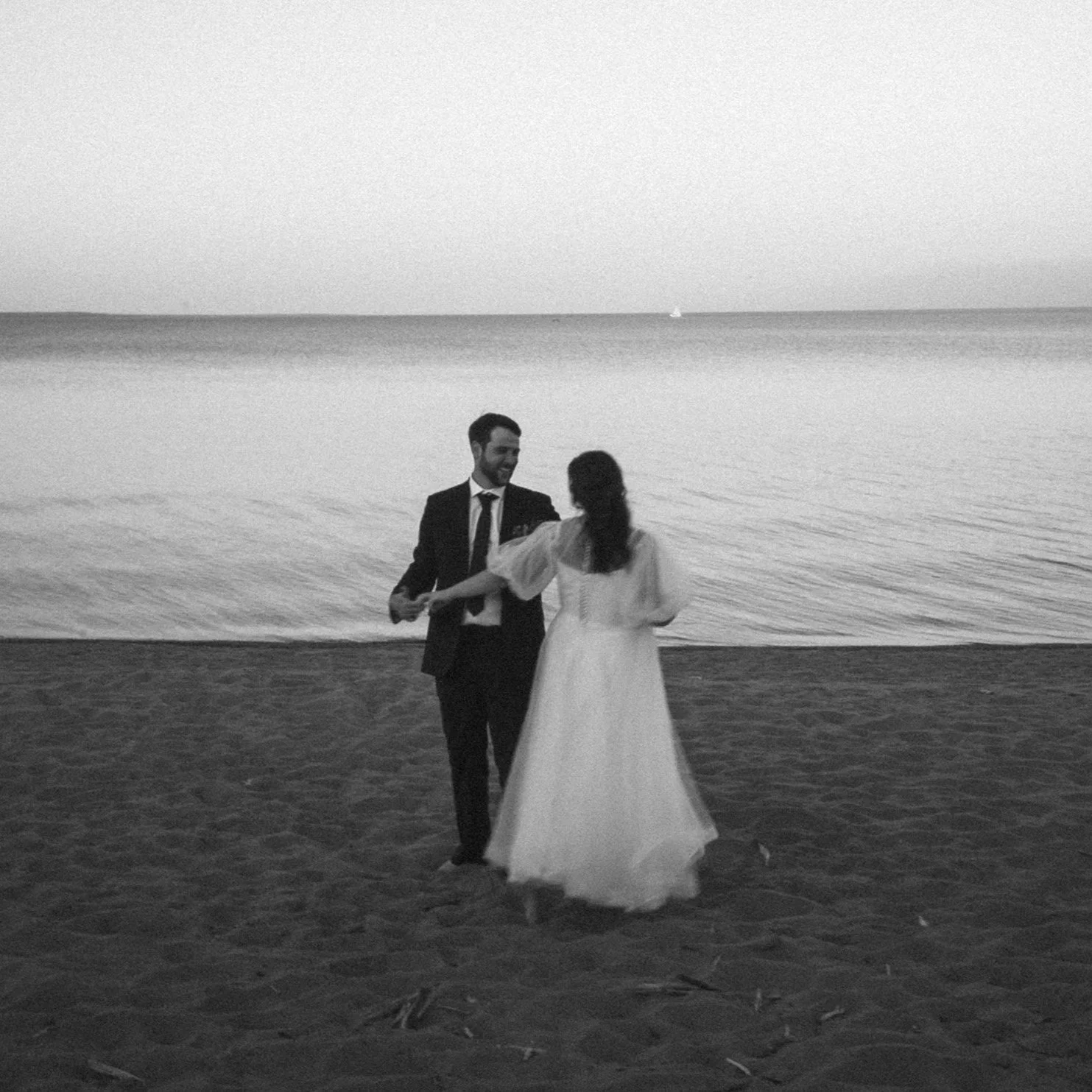 A Romantic Duluth Wedding on Lake Superior - Sylvia &amp; Christophe