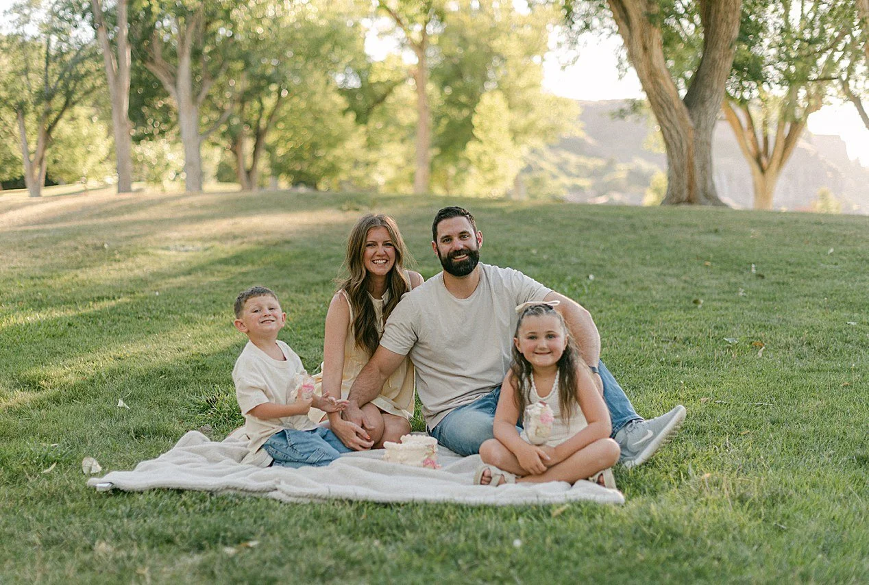 KenziPetersonPhotography_TwinFallsPhotographer_TwinFallsFamilyPhotographer_8525.jpg