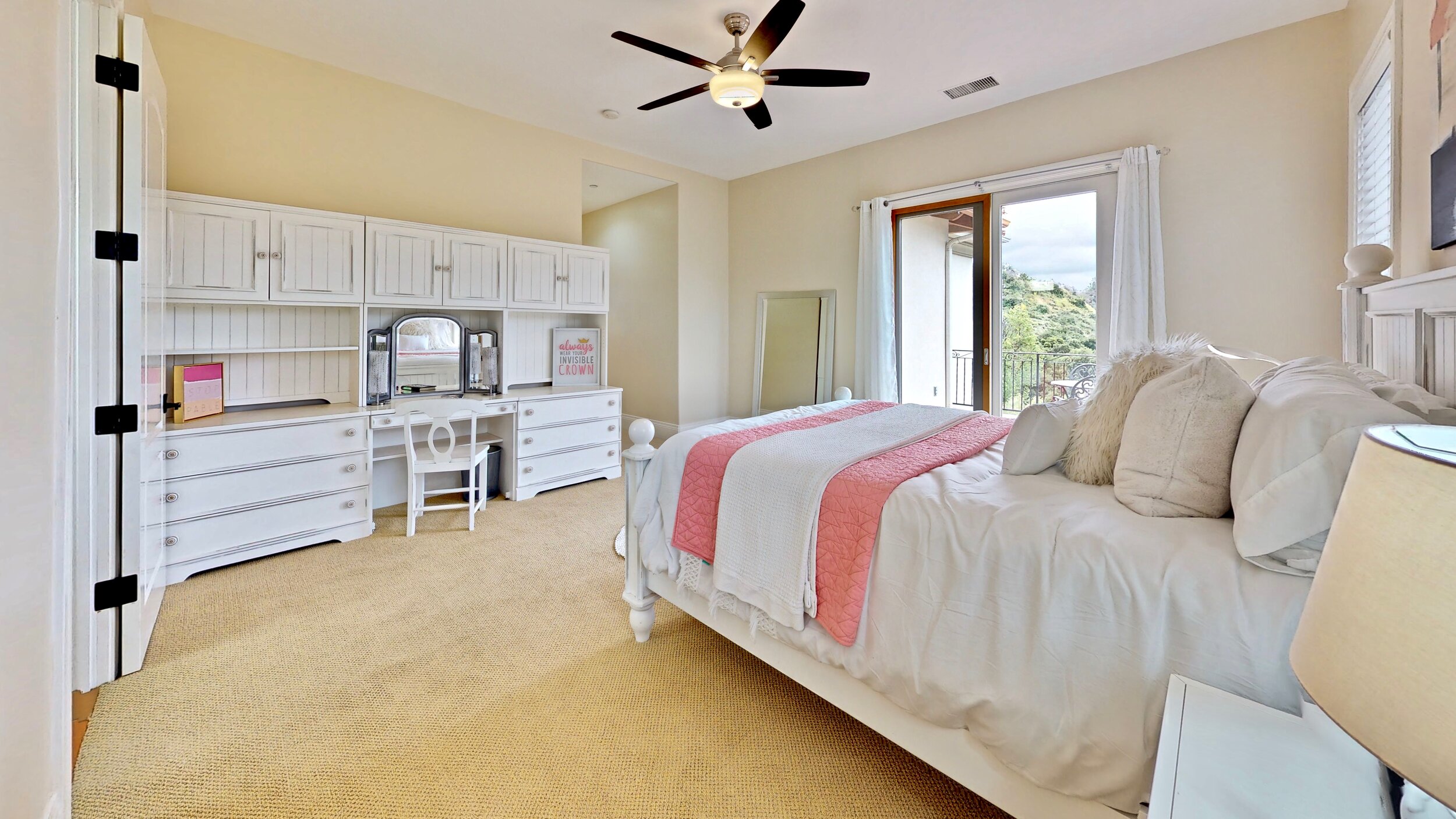 Berkley-Dr-Bedroom(6).jpg