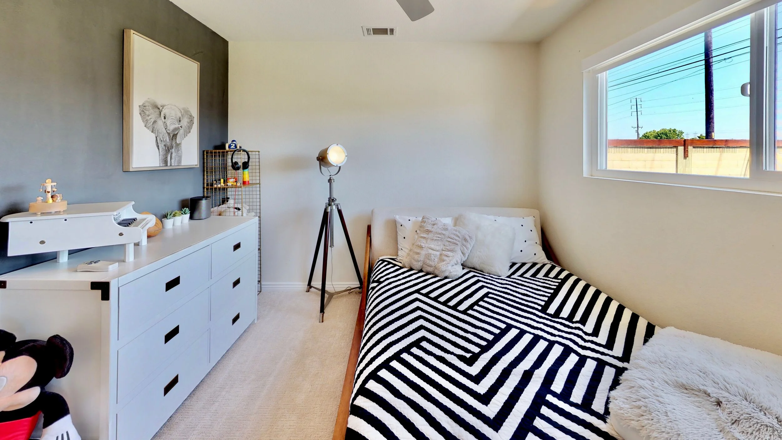 10322-Kukui-Dr-Bedroom(4).jpg