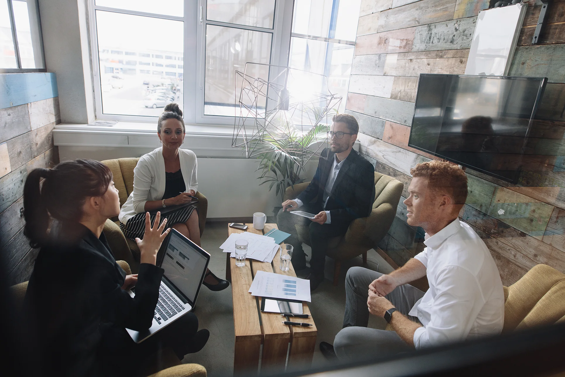 meeting.jpg