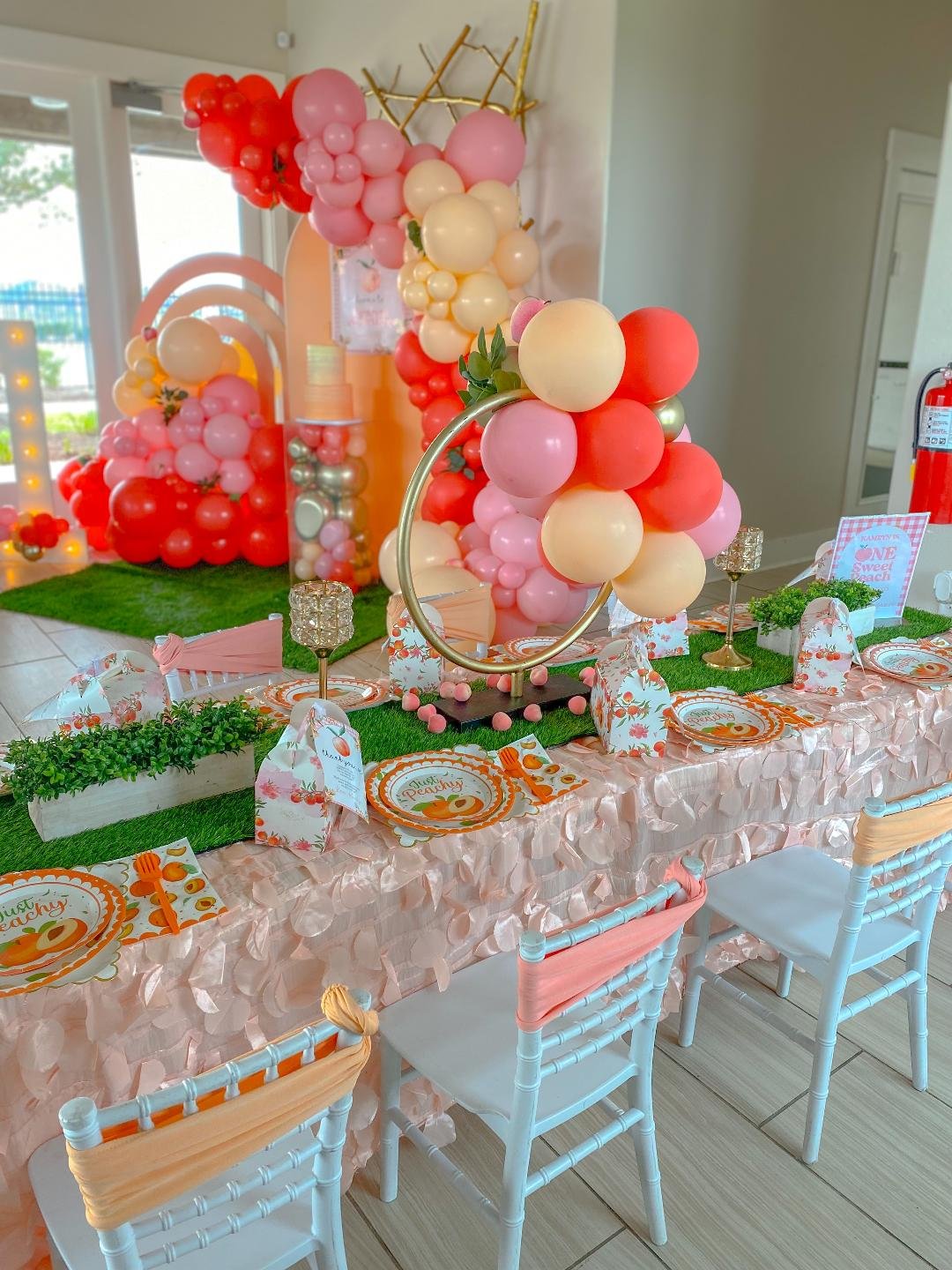 houston kids birthday party tables and chairs balloons 3.jpg
