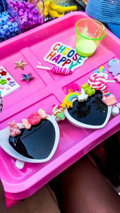 Houston+arts+and+crafts+party+crafts+and+confetti+5.webp