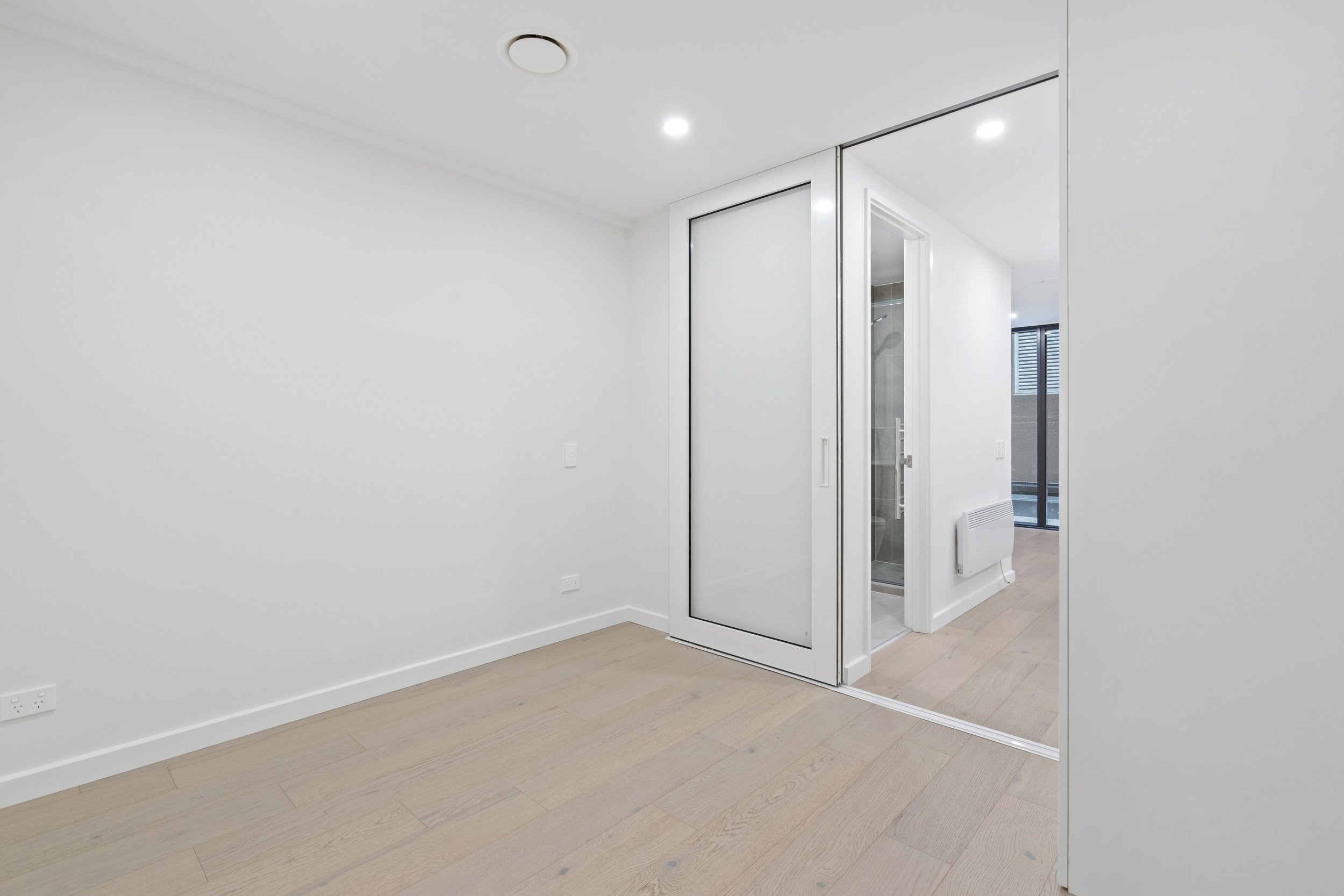015_Open2view_ID585213-10_Alpha_Street.jpg