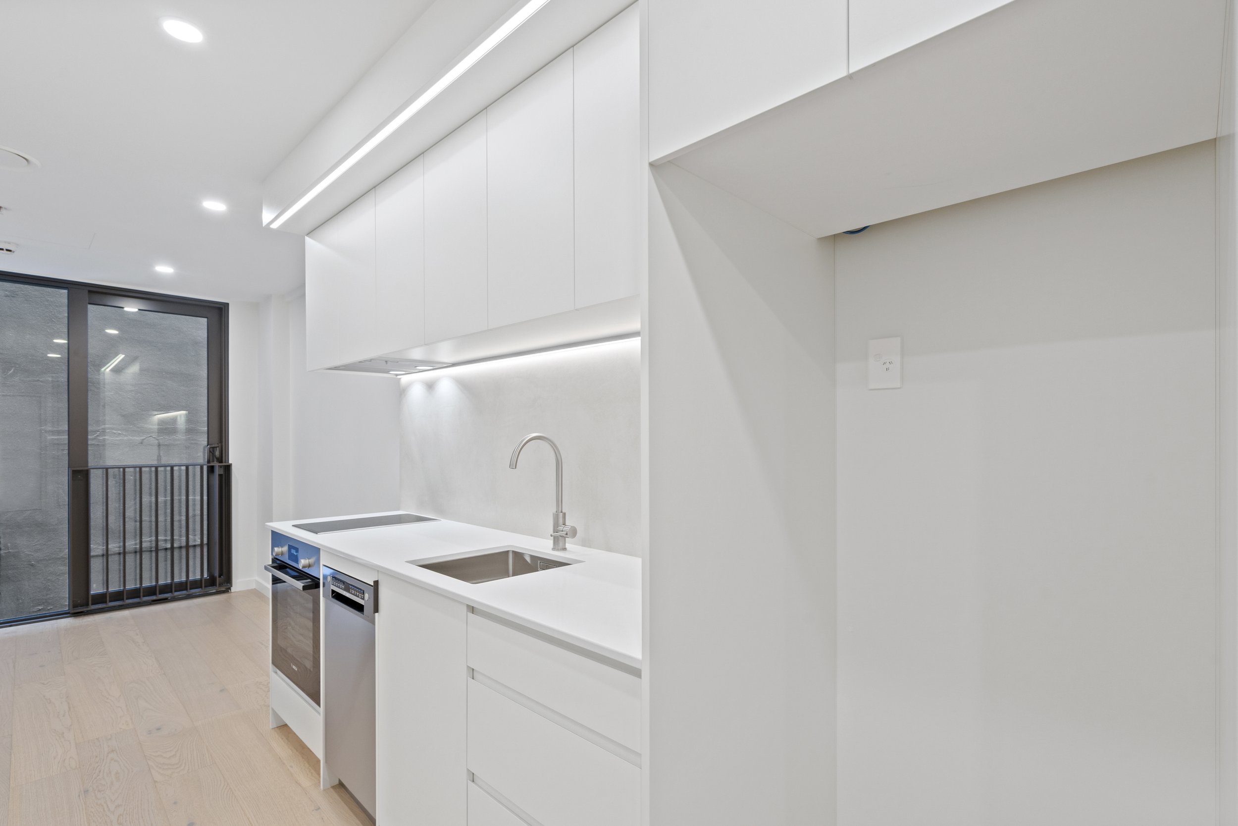 021_Open2view_ID585213-10_Alpha_Street.jpg