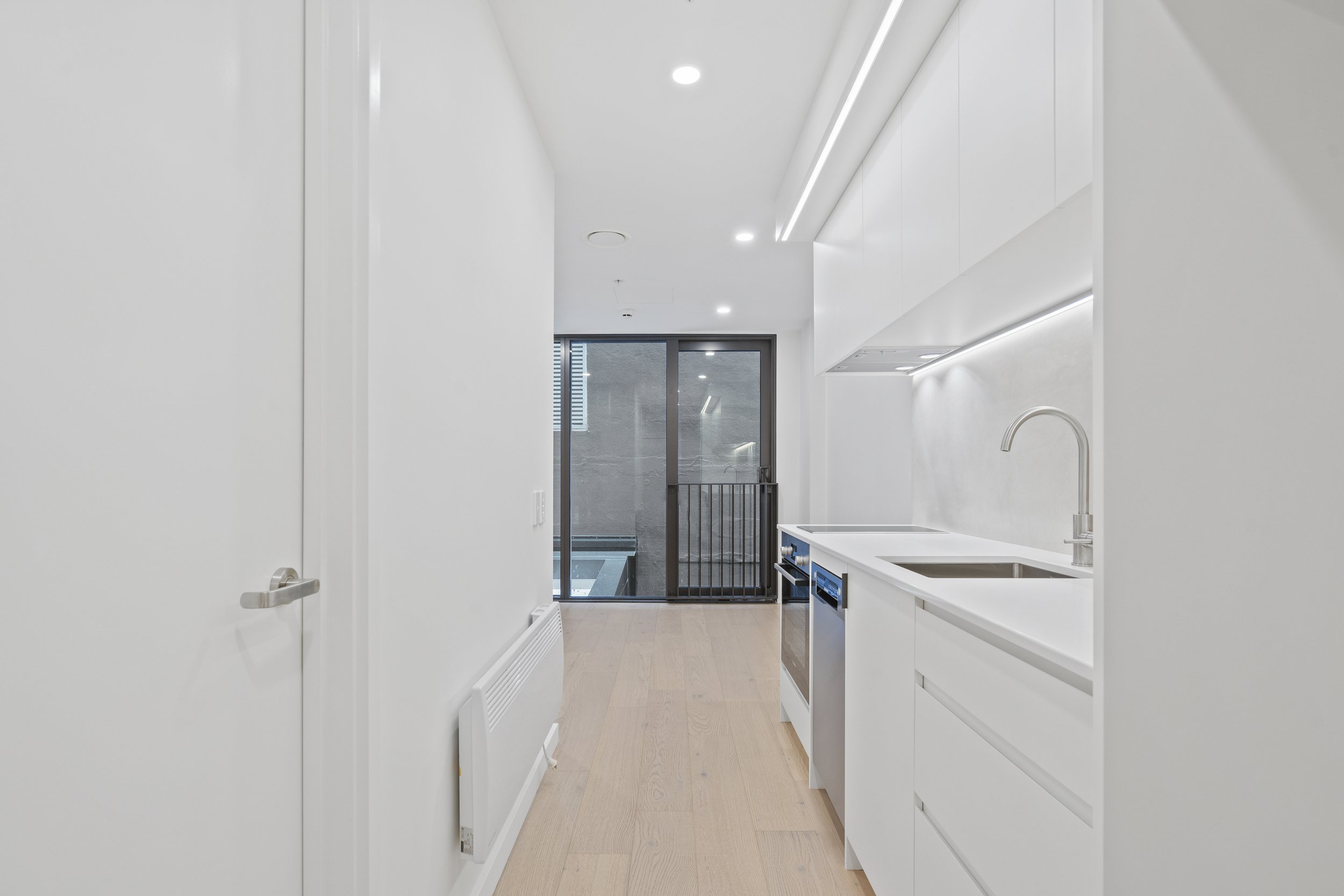 023_Open2view_ID585213-10_Alpha_Street.jpg