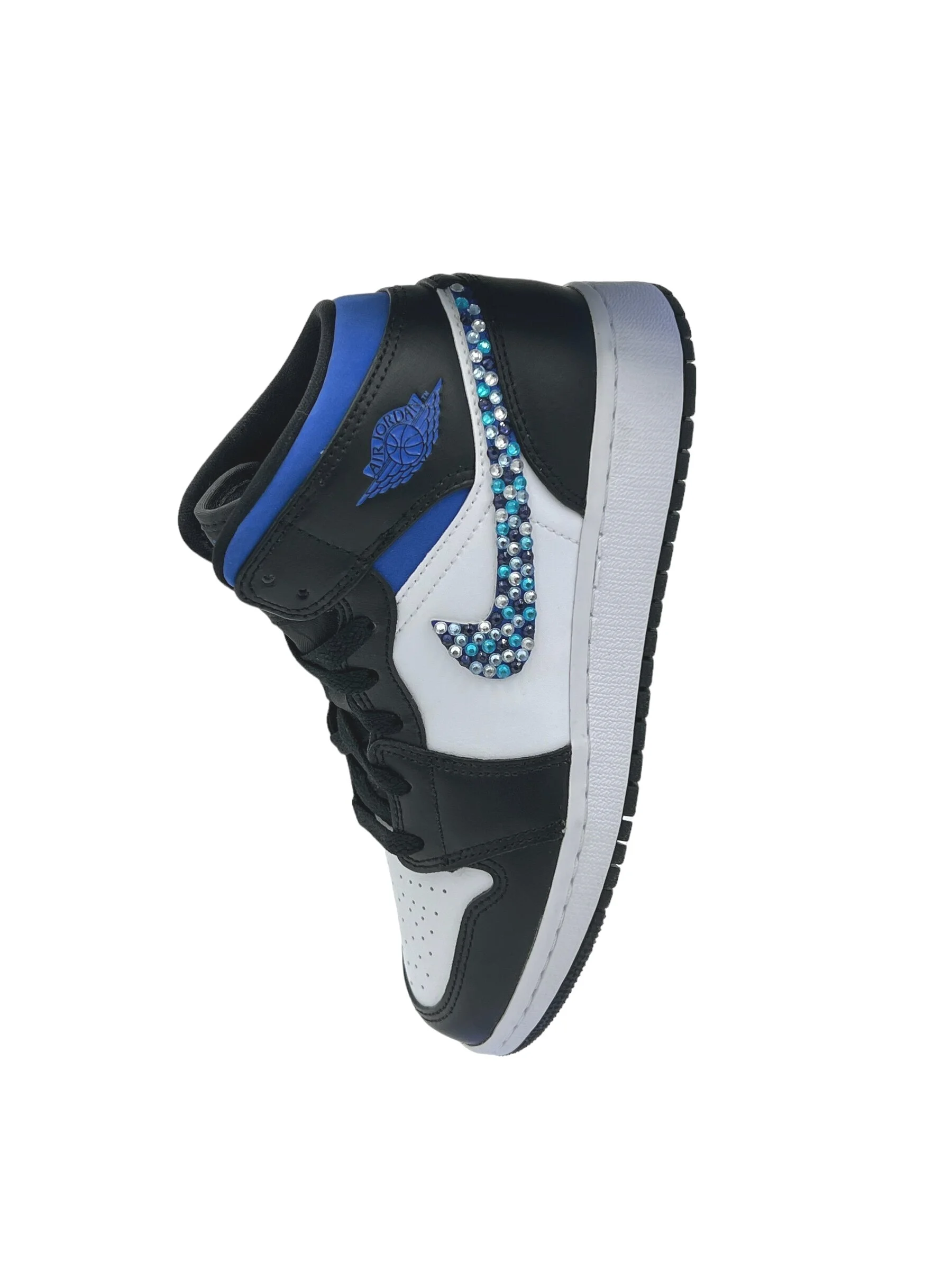 0FB025F7-37CA-420F-8A40-51BB5CF454AF