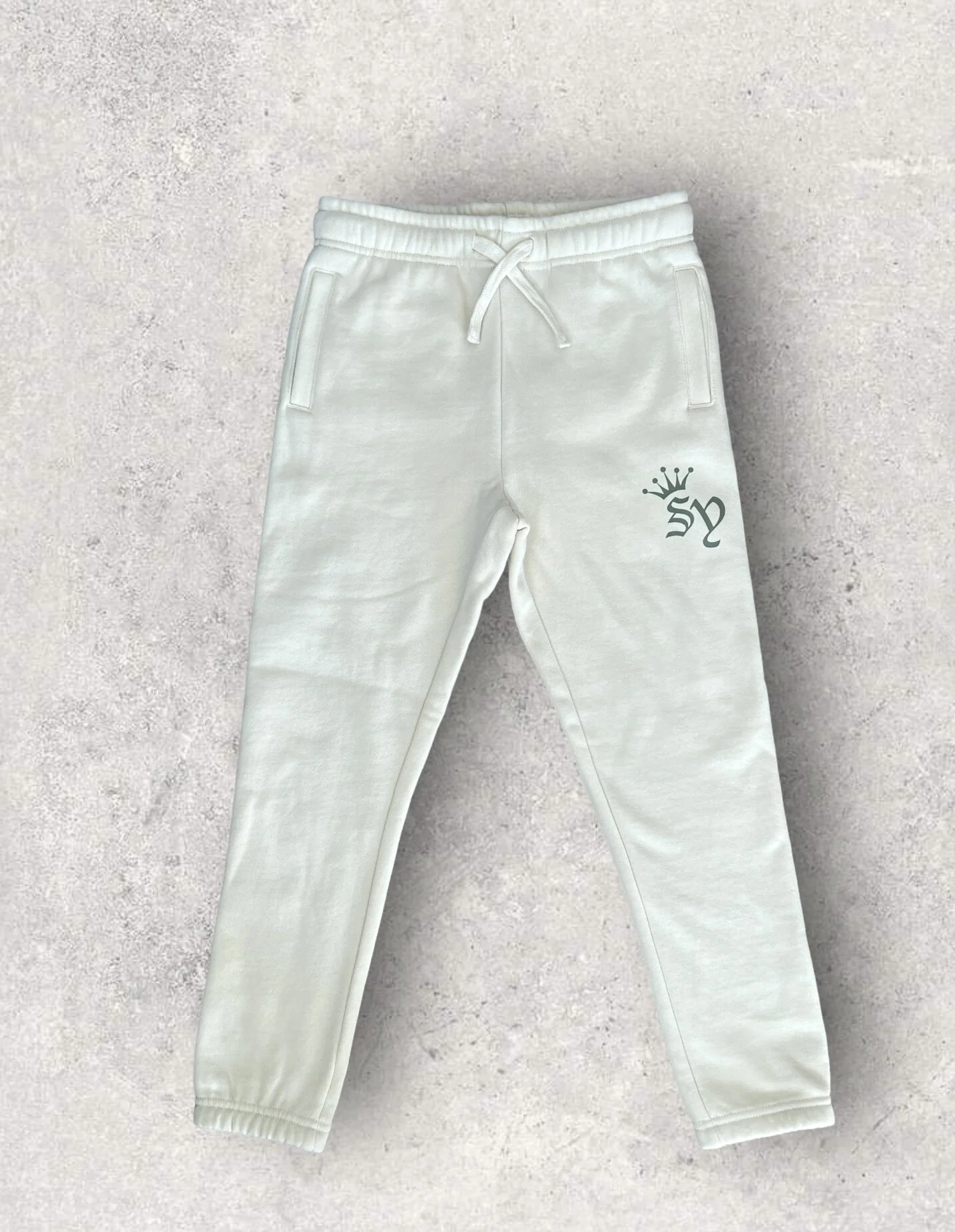 F4D8CF2D-D634-49A3-8DA5-A031FAE160B6