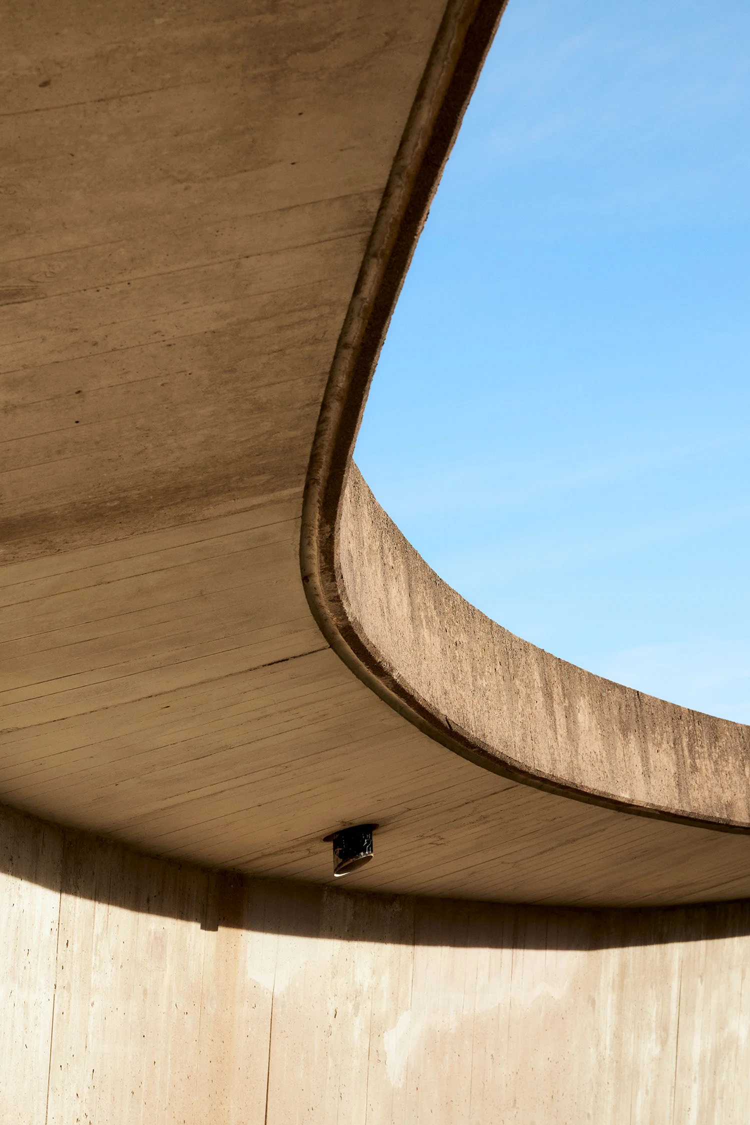 INGALLS HOCKEY RINK X EERO SAARINEN