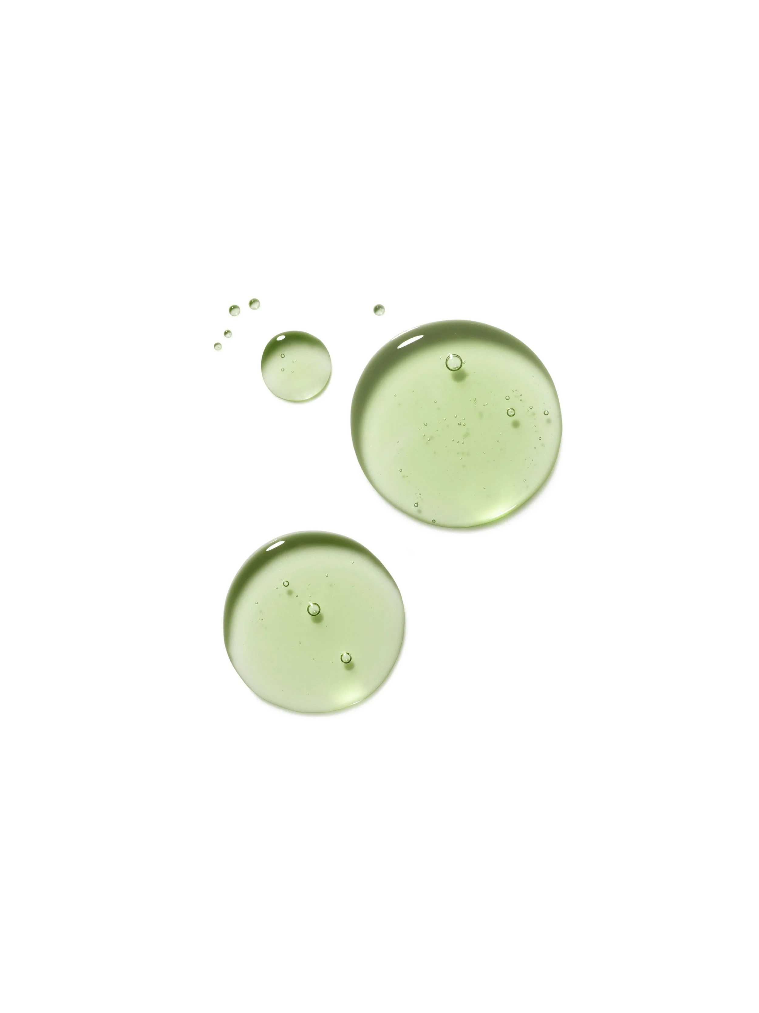 Spruce Warming Bath Essence Texture 1 INT White_dic_master.jpg