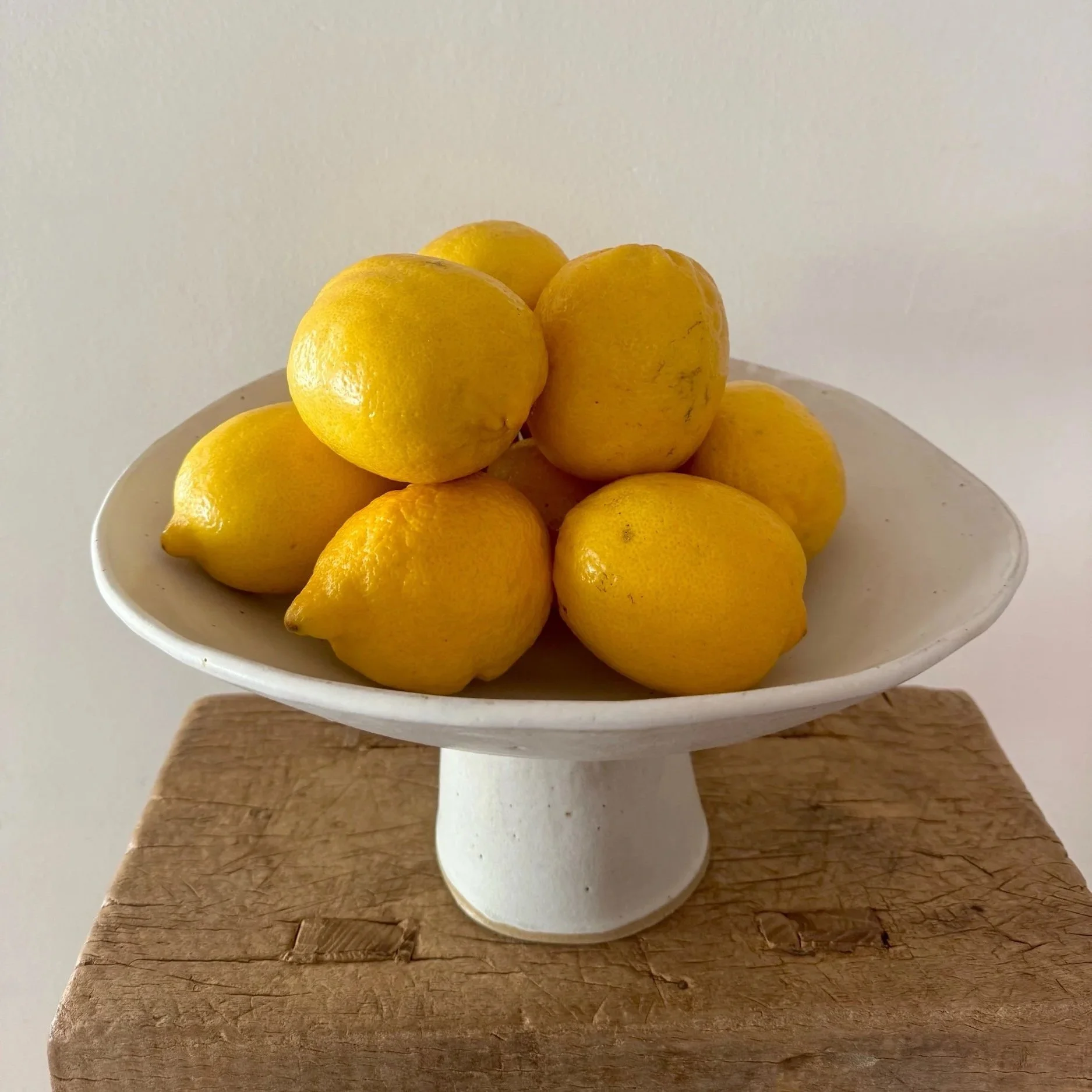 Splendid Pedestal/Compote Bowl - Perfect as a Fruit Bowl, Serving Bowl or Statement Piece