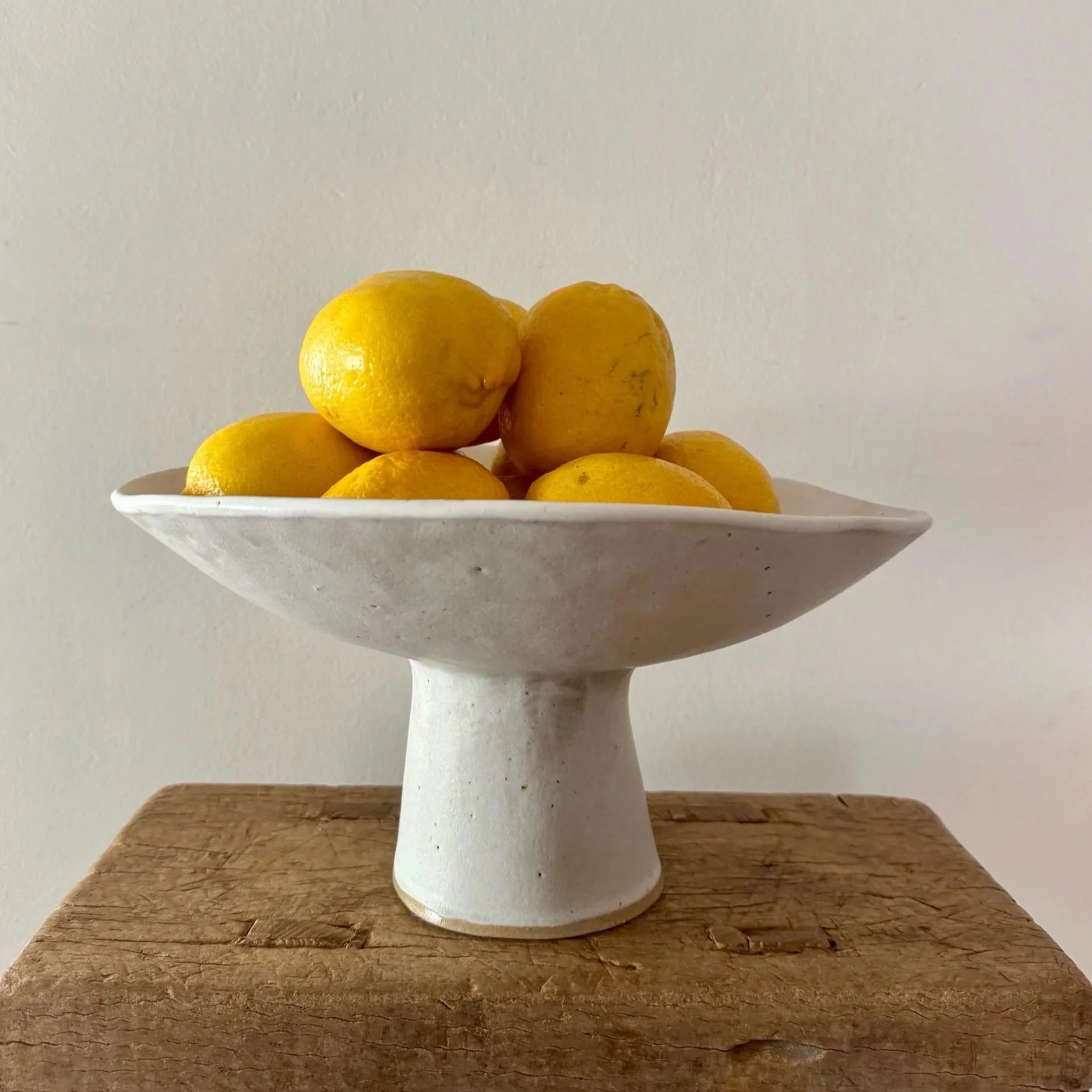 Splendid Pedestal/Compote Bowl - Perfect as a Fruit Bowl, Serving Bowl or Statement Piece