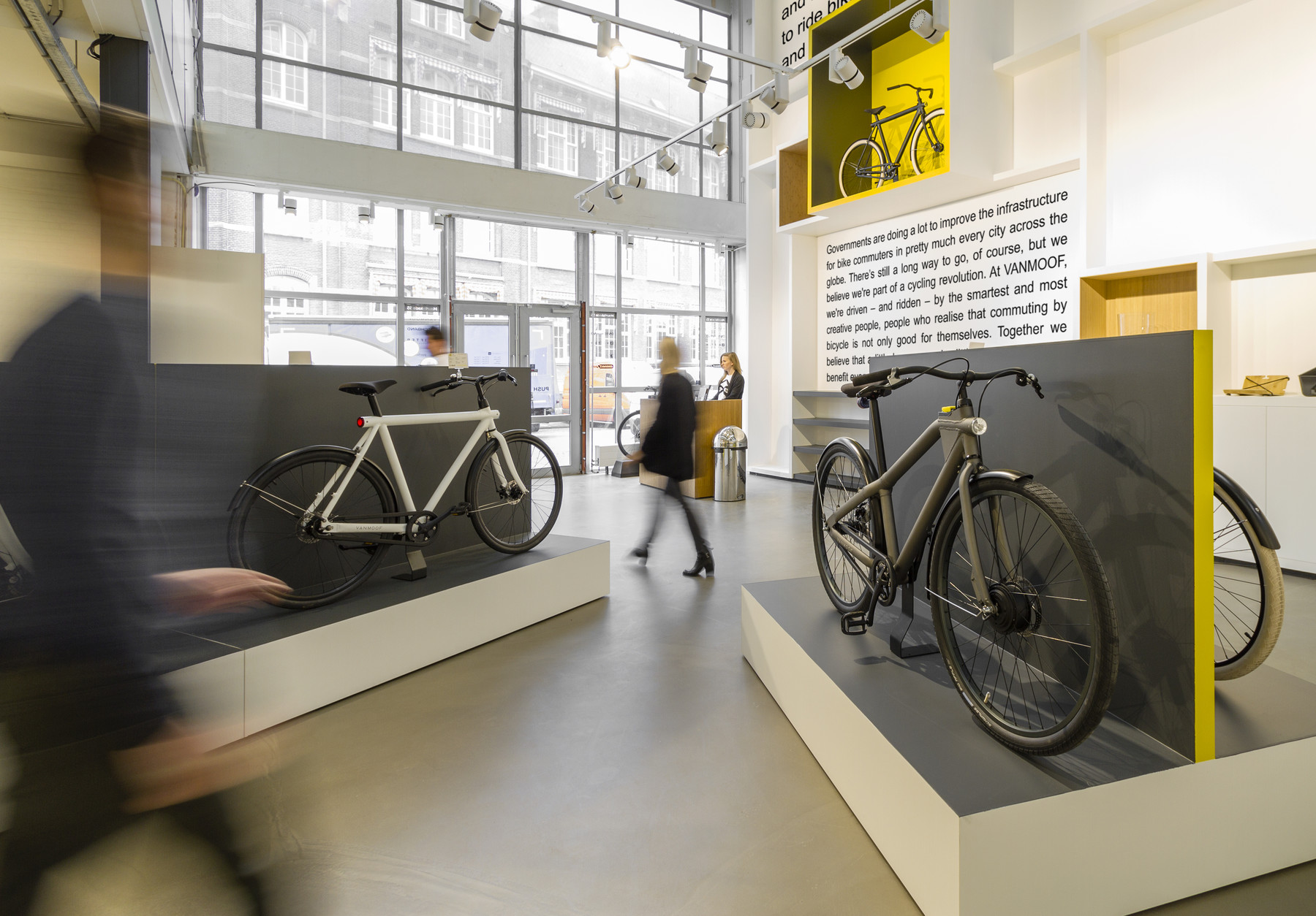 167613-cv-vanmoof-store-150309-2-d90d39-original-14319553561476100896inline.jpg