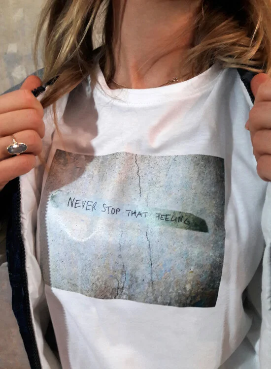 shirt-neverstopthatfeeling-2019-1.jpg