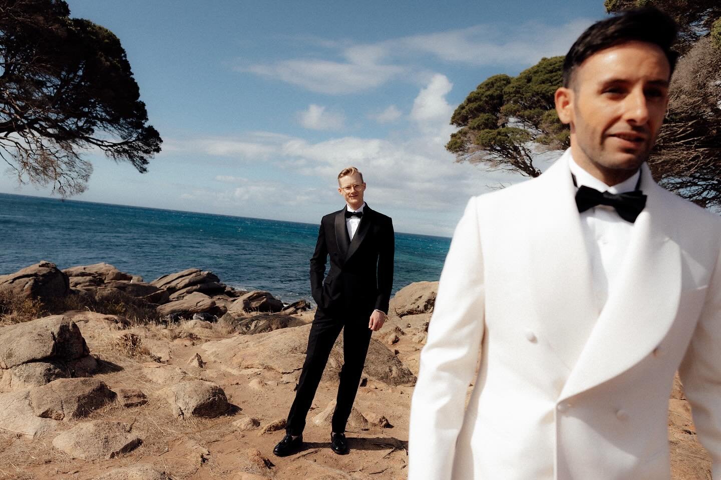 Alex + Phil nailing their wedding photos at one of my favourite venues in the southwest. @meelupfarmhouse_