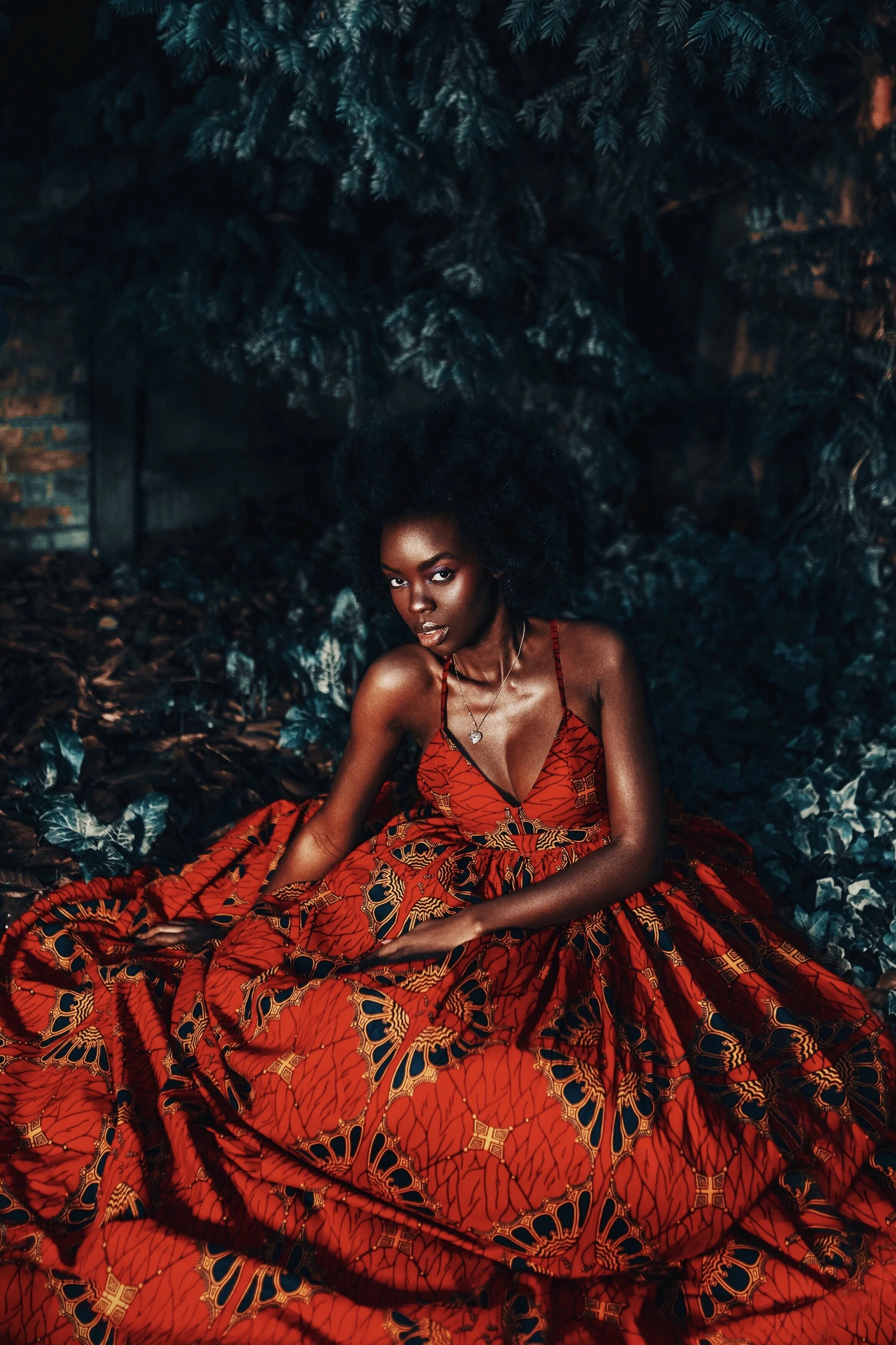 Jackie, Editorial 